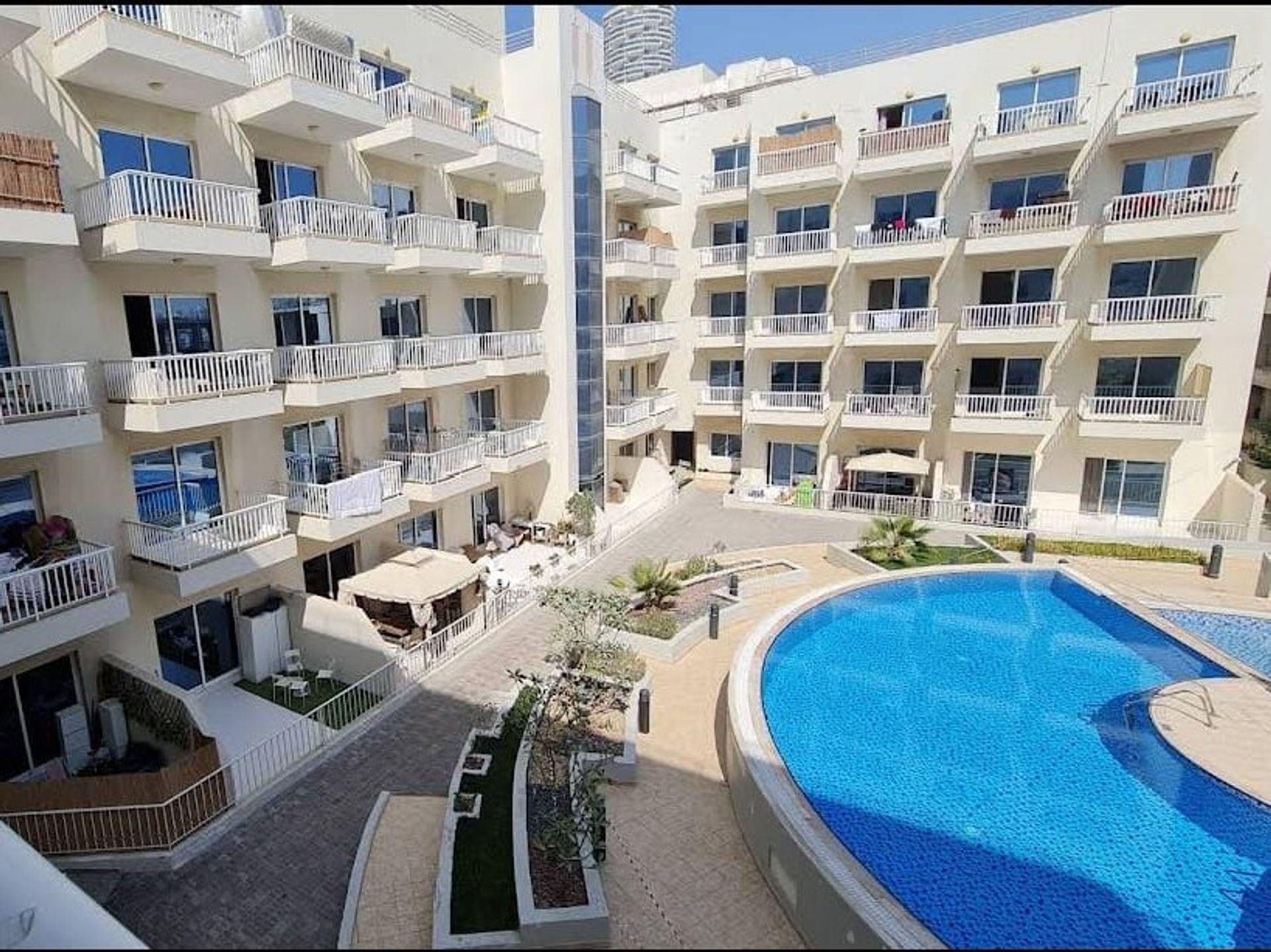 Kensington Manor, JVC Building Guide Bayut