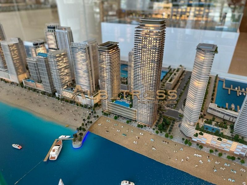 Seapoint, Emaar Beachfront Building Guide Bayut