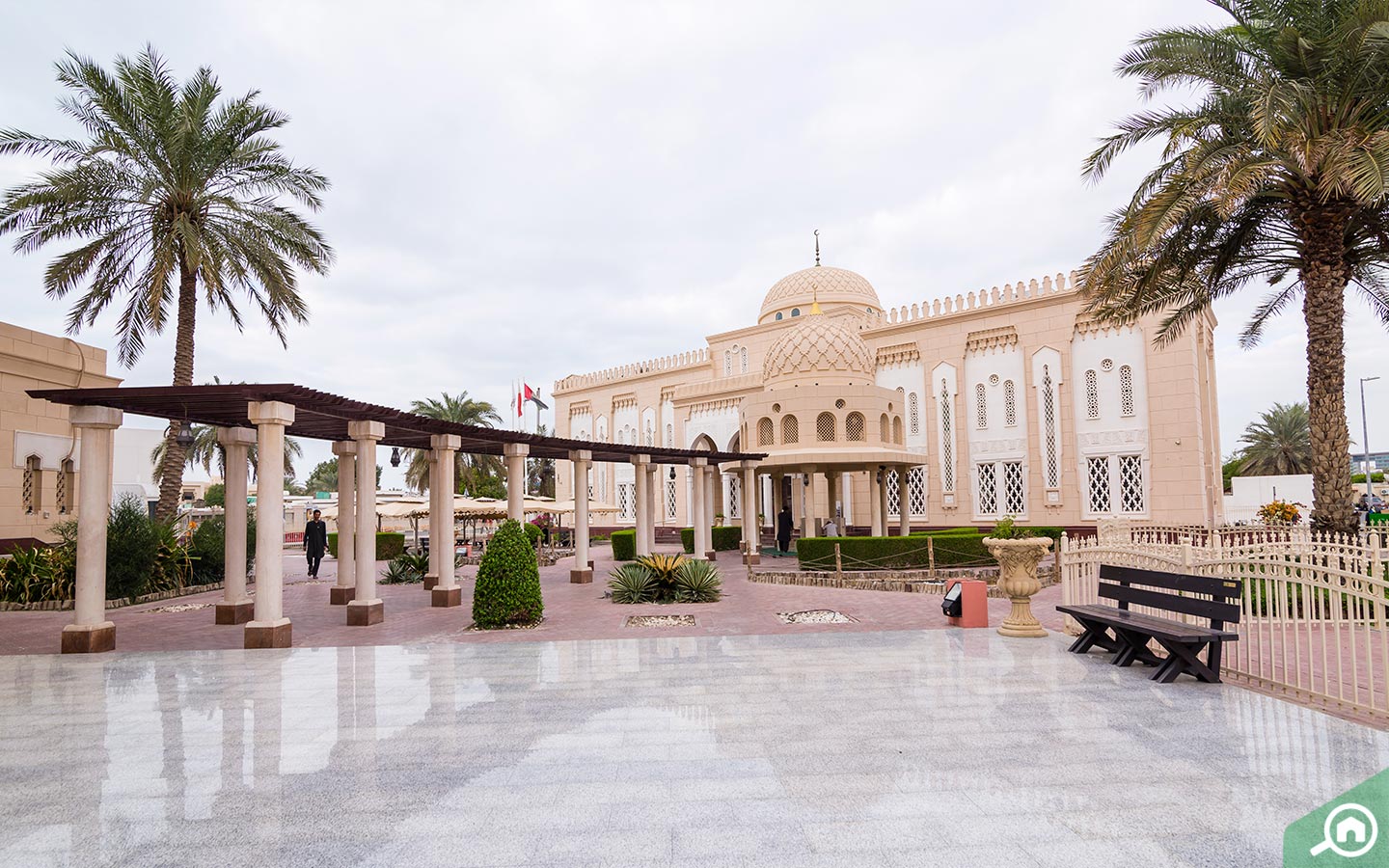Jumeirah Mosque near Marina Place 1