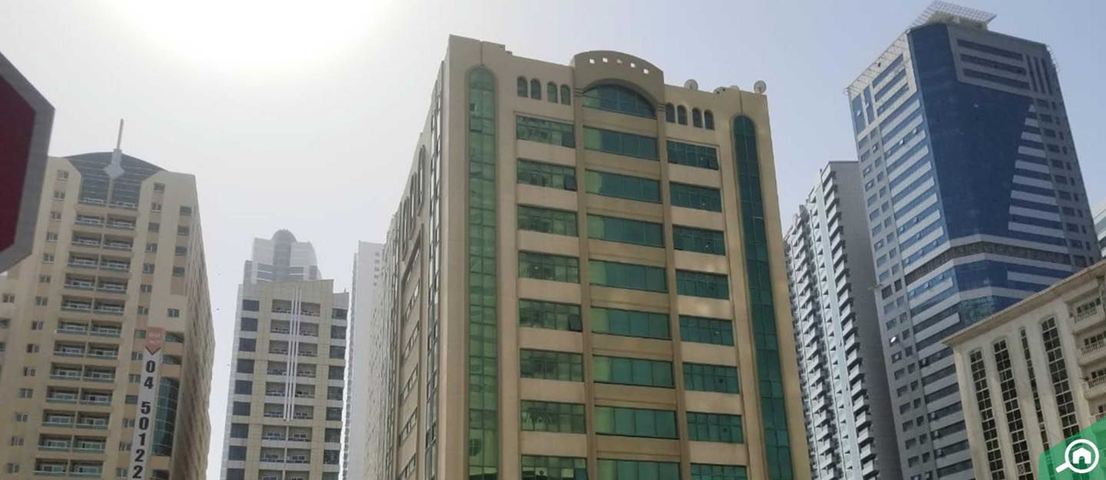 Al Khan Building Guide Bayut