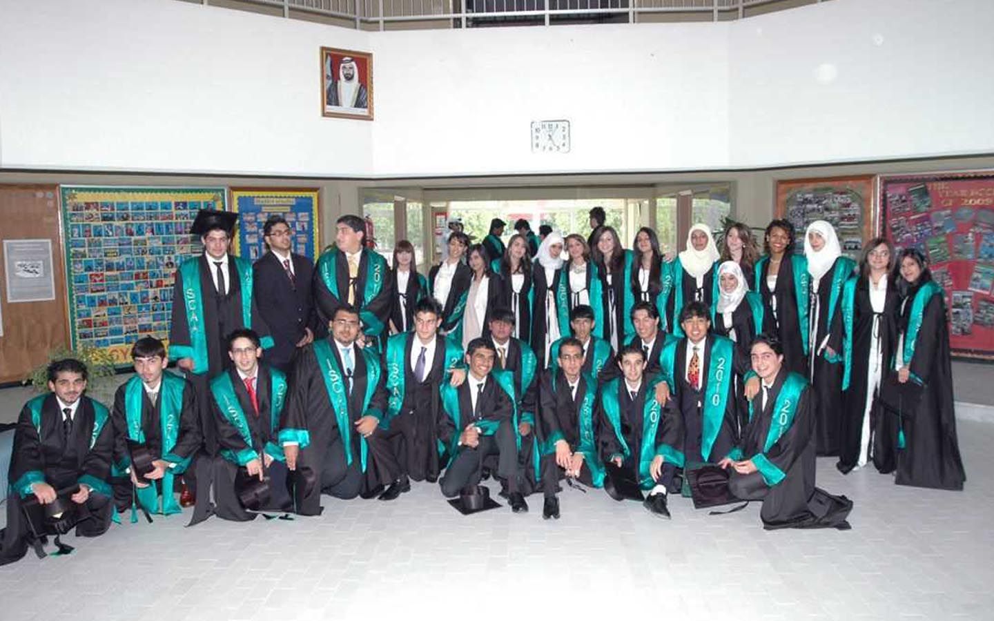 حفل تخرج طلاب مدرسة شويفات العين