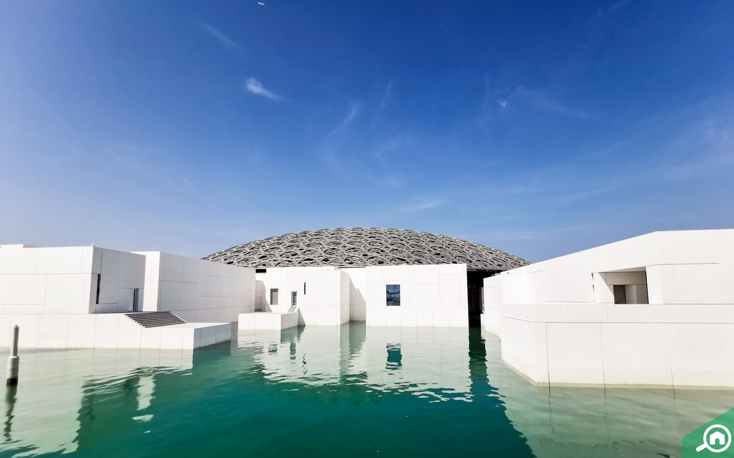 louvre abu dhabi near al reem island