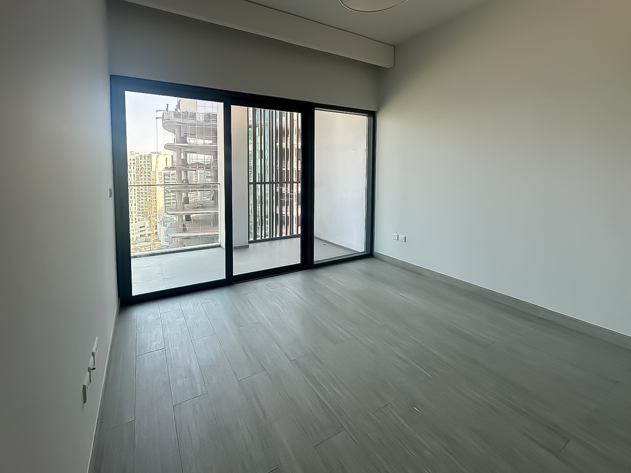 Elegant 1BR Apartment | Full Burj Khalifa View | 2 Bathrooms