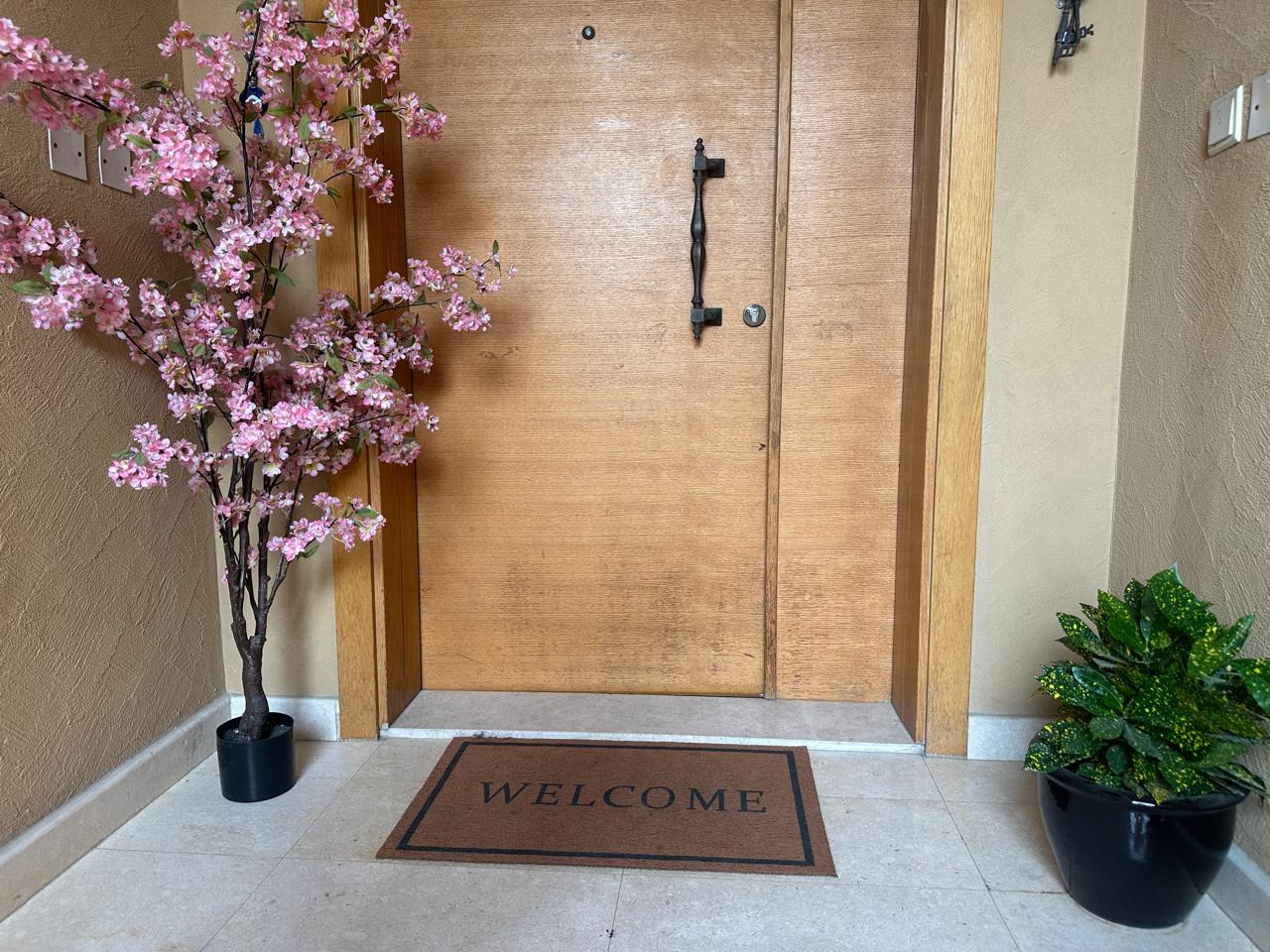 Ready to Move I Family Townhouse | Prime Location