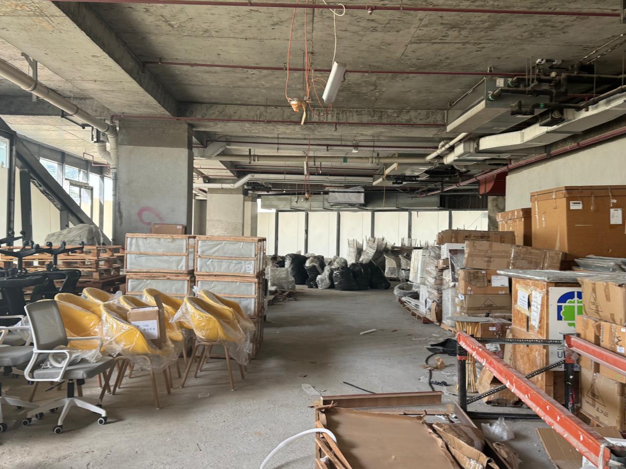 Showroom | Spacious & High Ceiling | Semi-Fitted