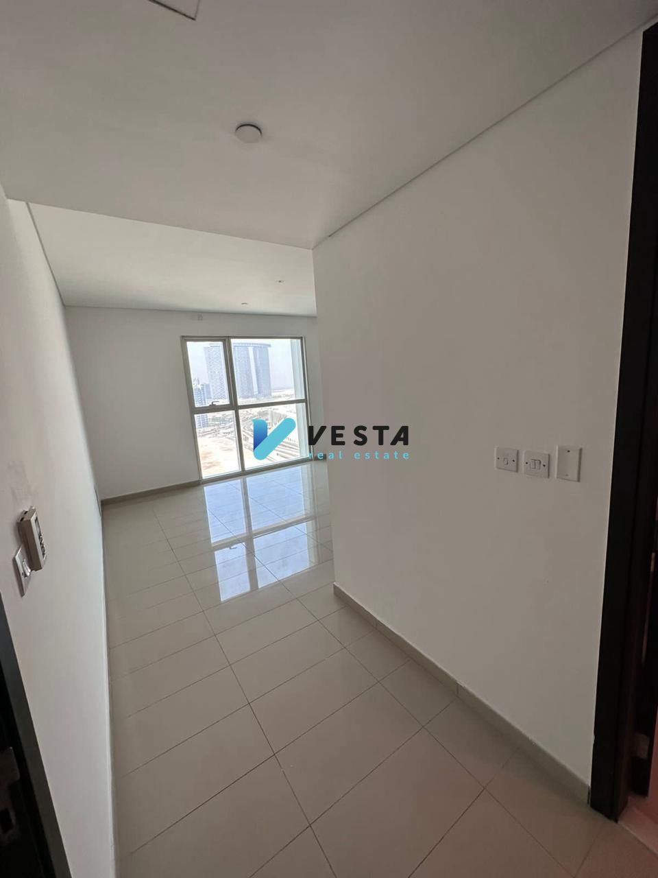 Ample Layout | Panoramic Island View | Mid Floor | Rent Refund