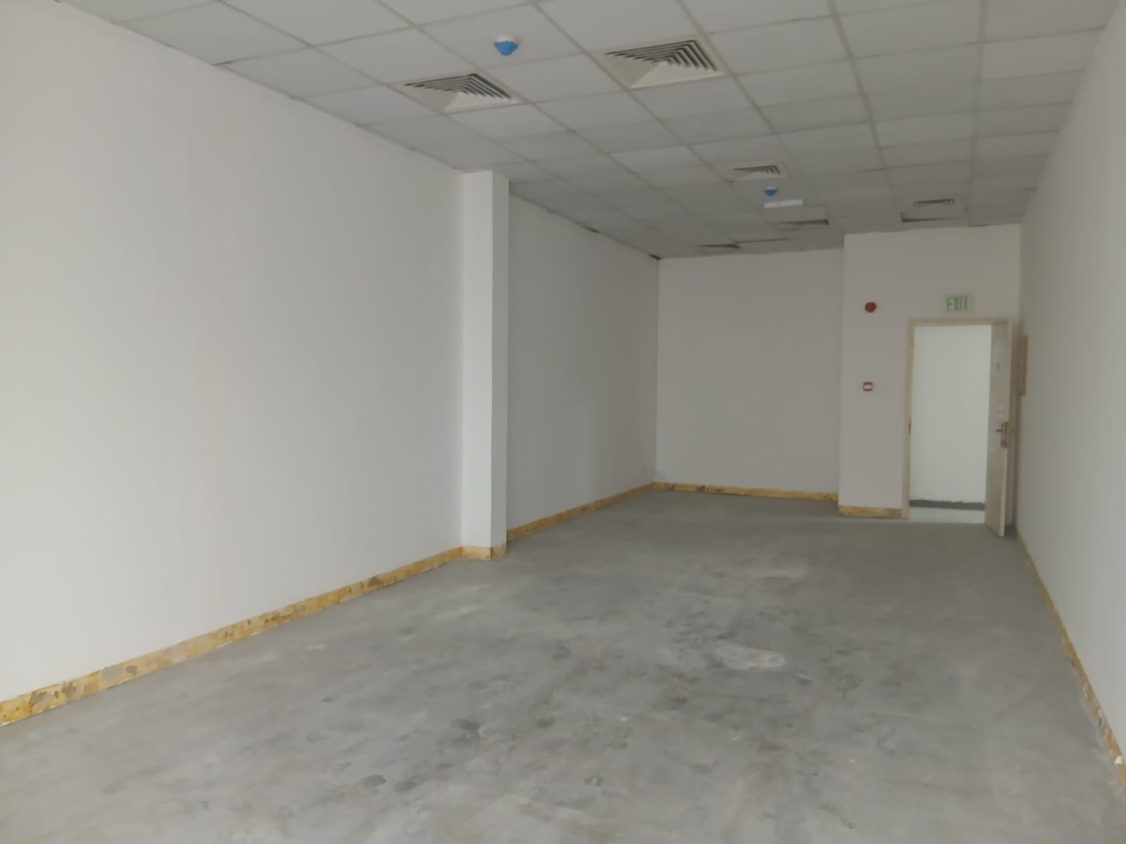 Affordable Premium Offices Available in Al Rashidiya, Umm Ramool