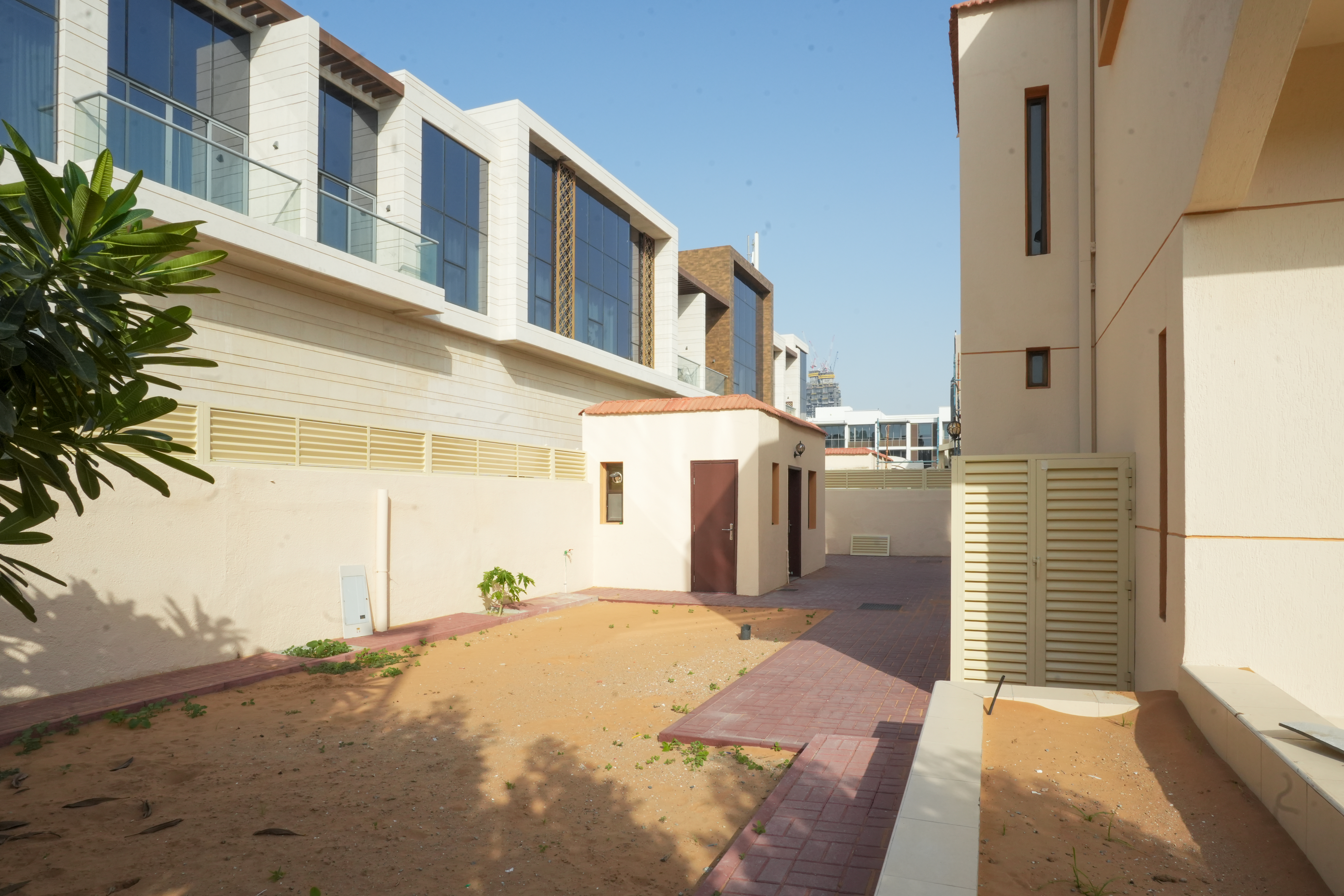 Fully Renovated 4BR + Maid Villa | Private Garden | Ready to Move | Jumeirah 3
