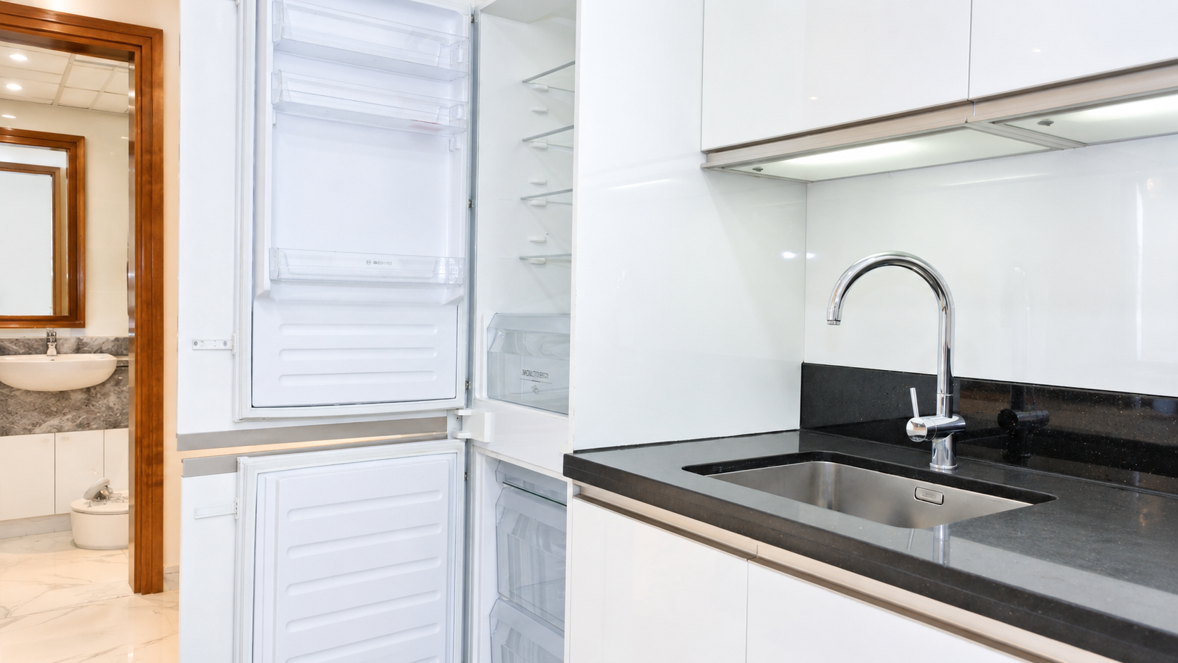 Luxury Waterfront Living | Elegant 2-Bedroom | Semi Furnished w/Balcony