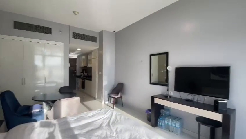 Prime Location | Fully Furnished | Ready to Move · صورة 4