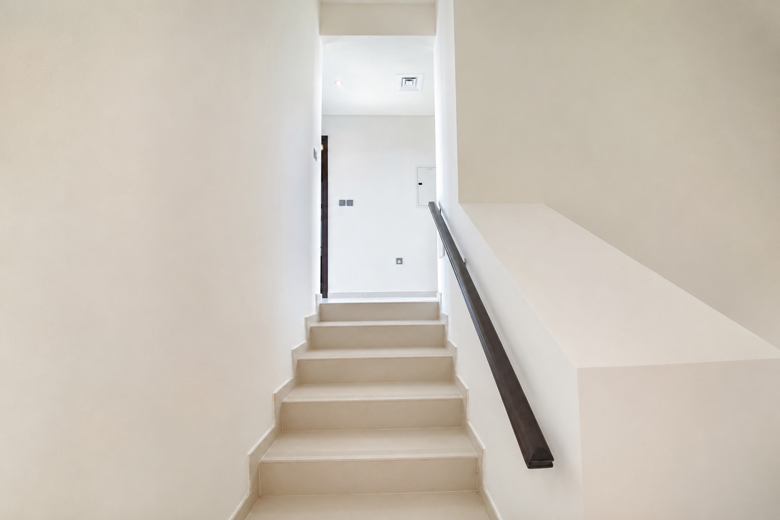 Spacious Family Villa | Private Garden | Great Community