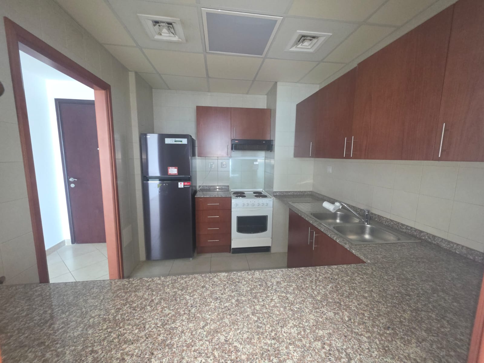 Marina View | High Floor | Chiller Free