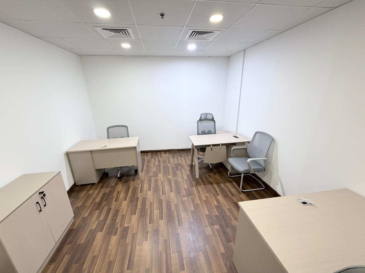 Spcaios Office | Affordable Prices | Multiple Options Available | 230SQFT