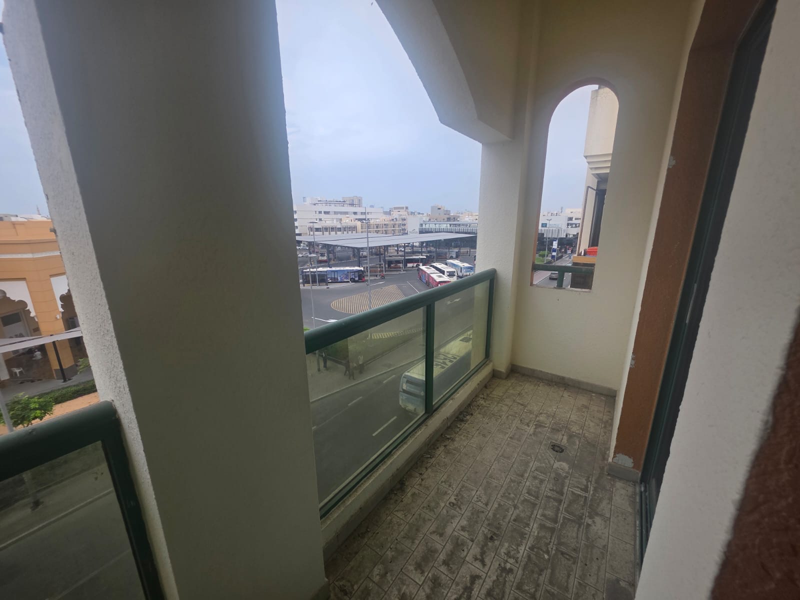 Spacious Layout | Big balcony | Near Bus Stop