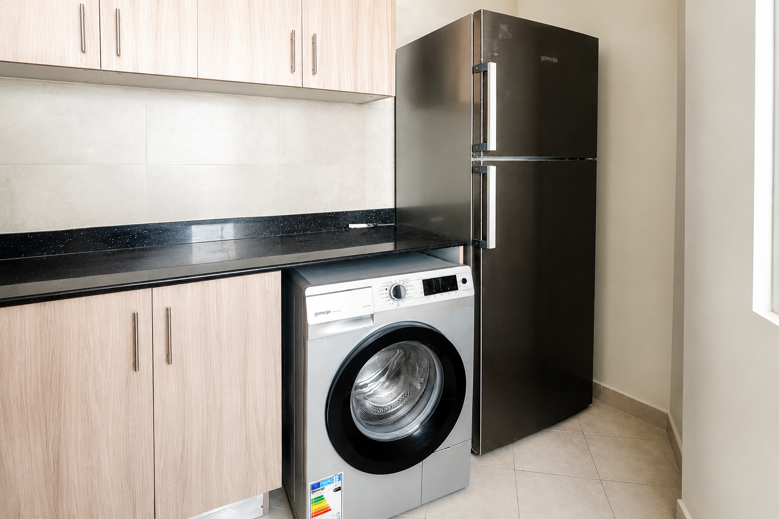 Contemporary Apartment | Vacant | Community Views