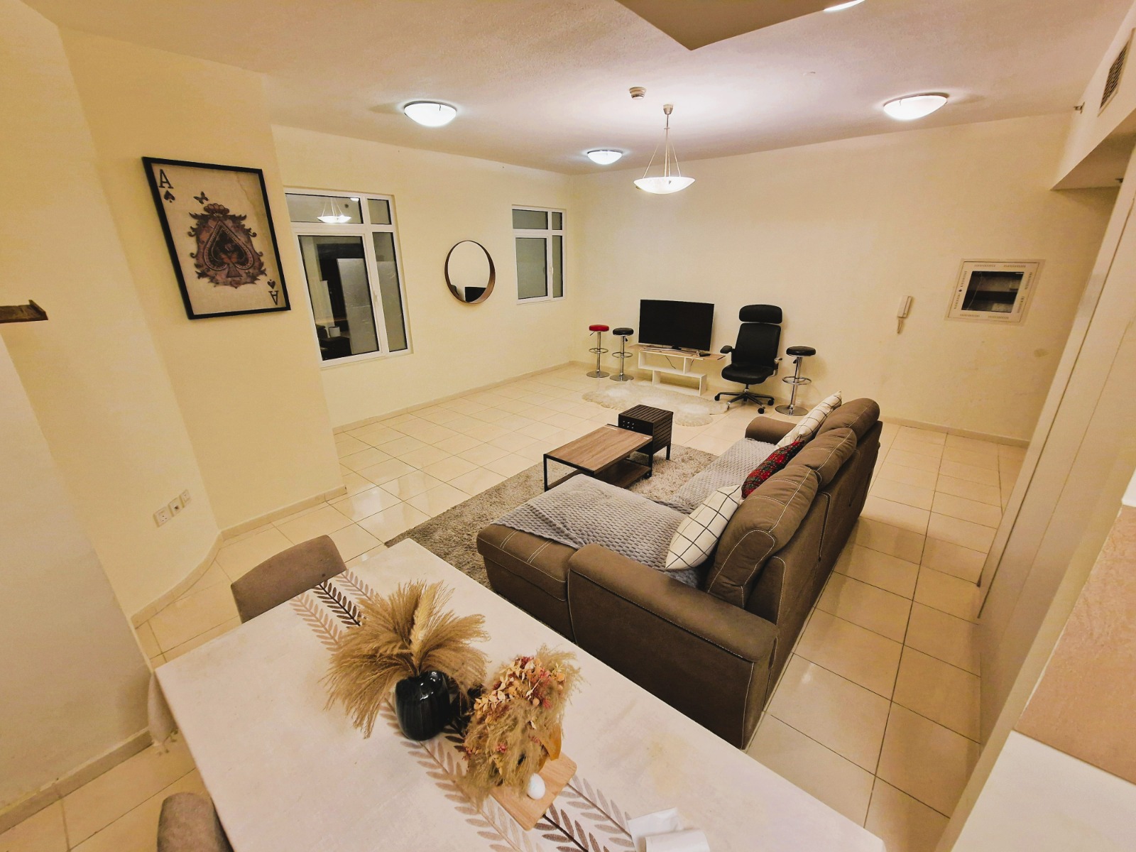 Elegant Residence | Bright Interiors | Ready to Move