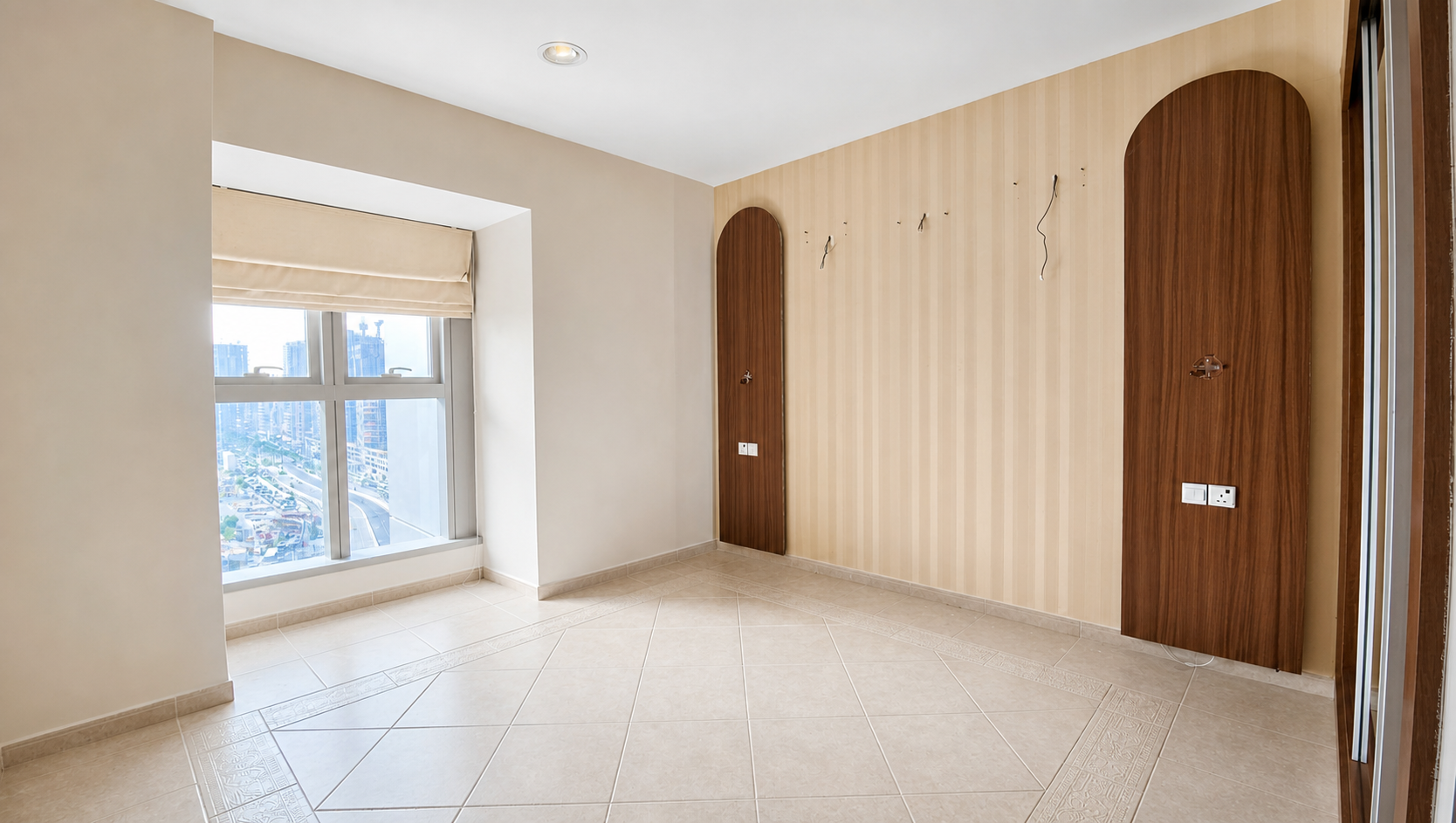 Elegant Apartment | Near Marina Walk | Sea View