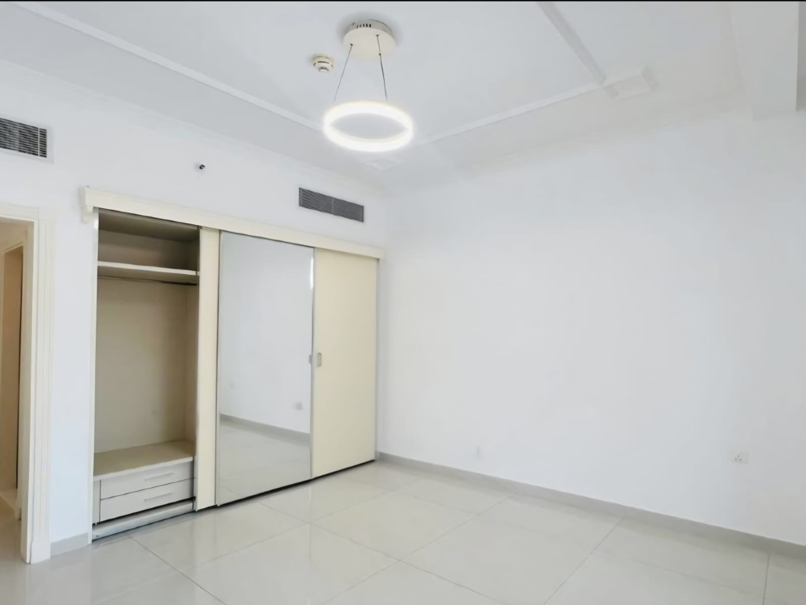 Bright Apartment | Spacious Layout | Open View