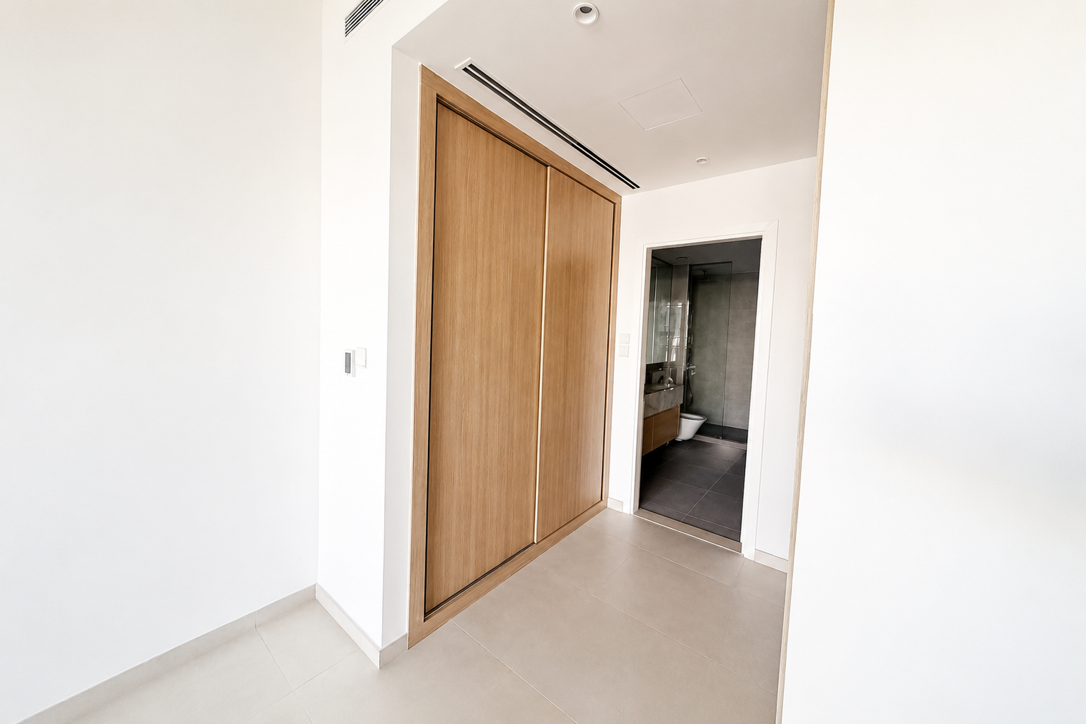 Bright Layout | Unfurnished Studio | Community View