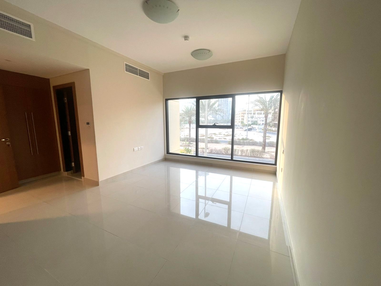 MAID ROOM | 2 MASSIVE BALCONY | 5 PALM VIEW