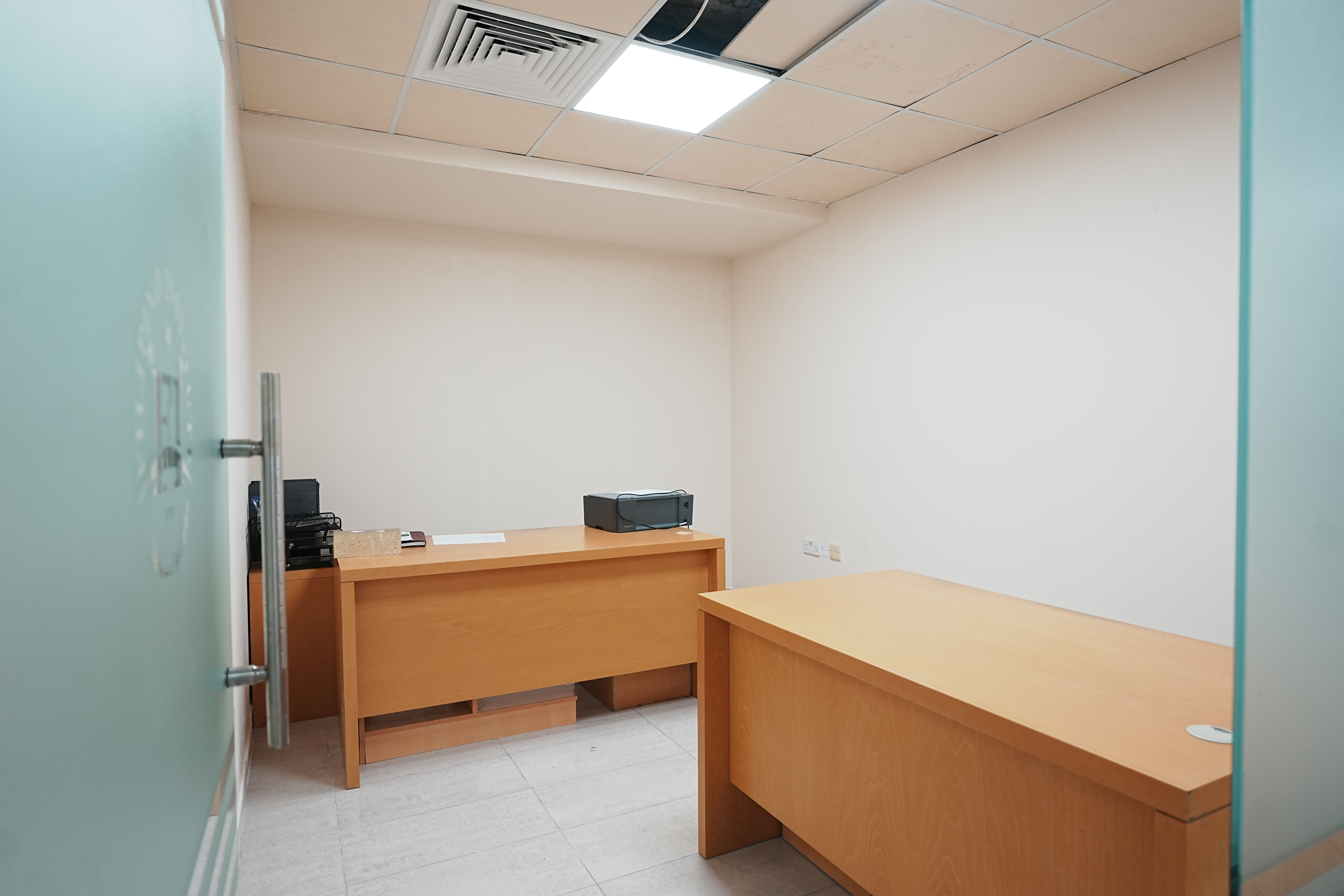Fully Furnished Office | Prime Diera Location | Ready to Move In | Near Metro Access