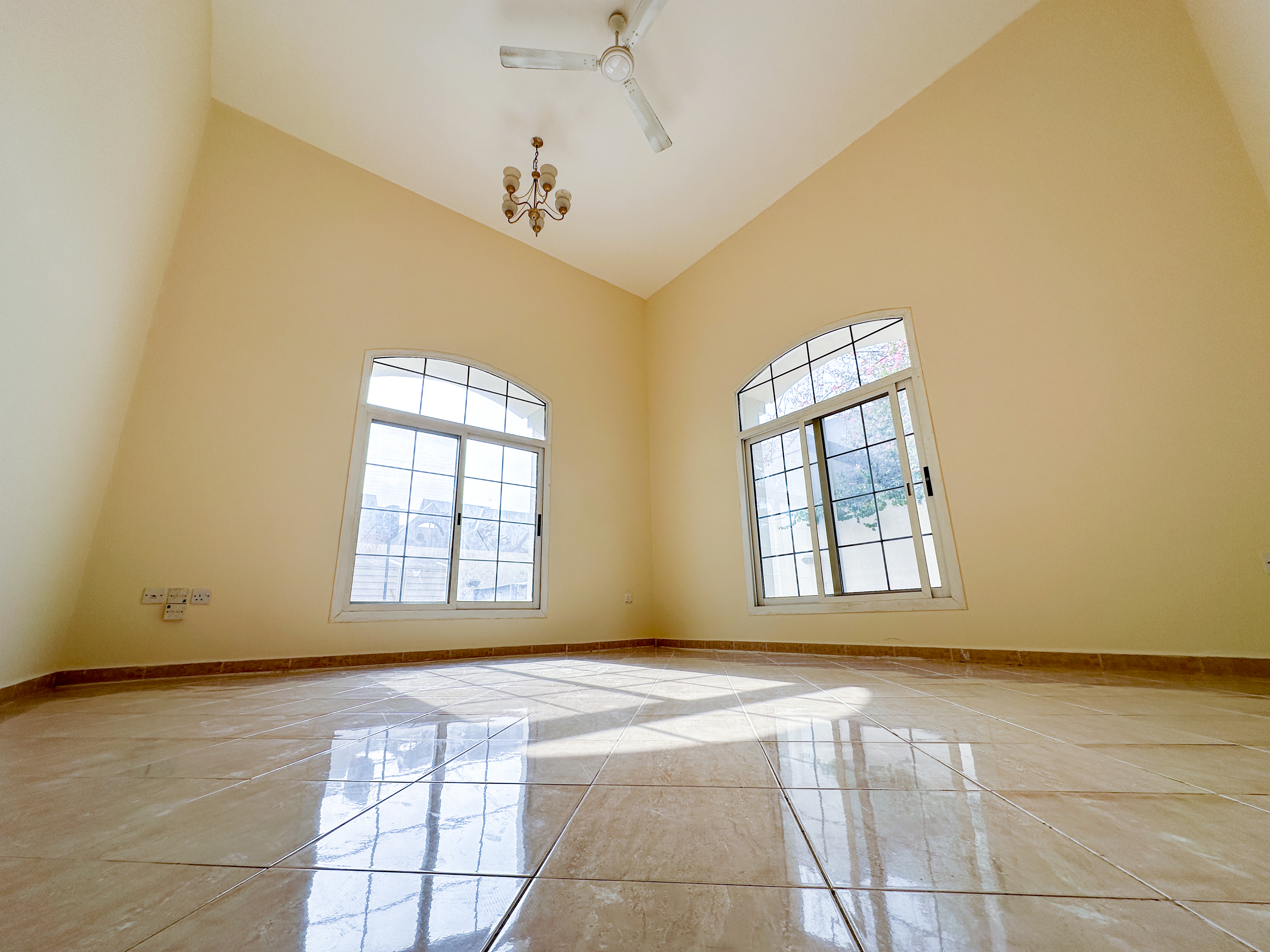 Spacious Villa | Family-Friendly Community | Prime Mirdif Location