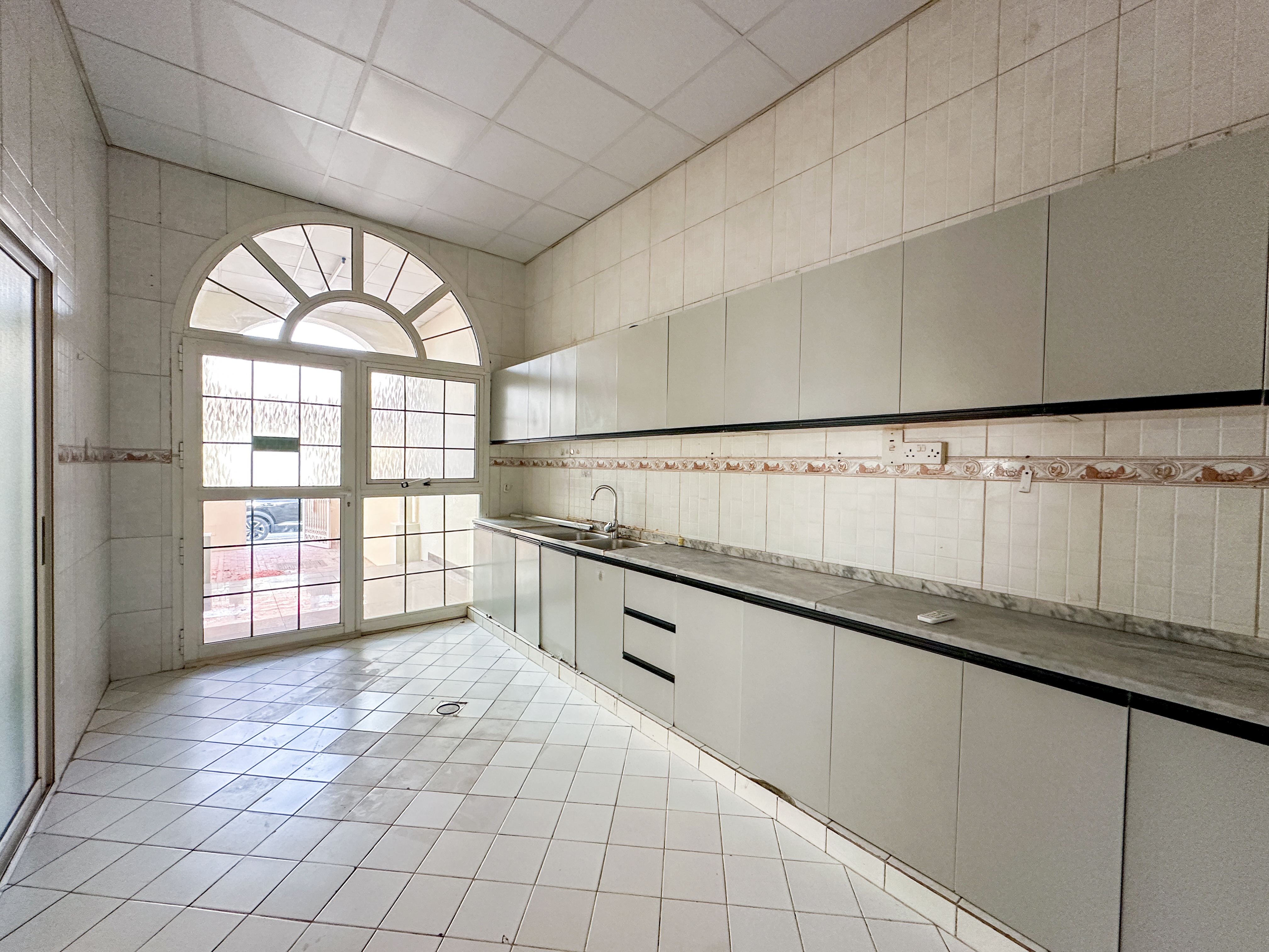 Spacious Villa | Family-Friendly Community | Prime Mirdif Location