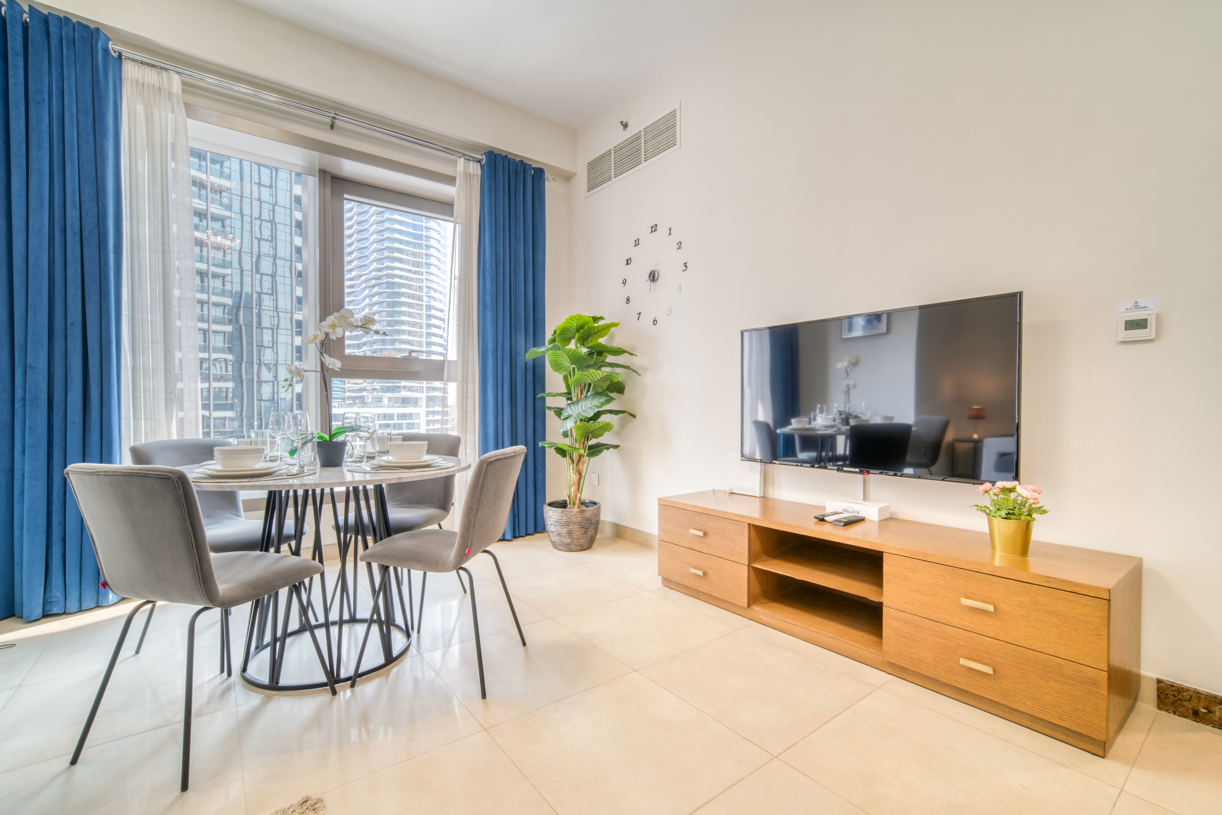 VACANT UPON TRANSFER | MARINA VIEWS | URGENT SALE — Photo 11