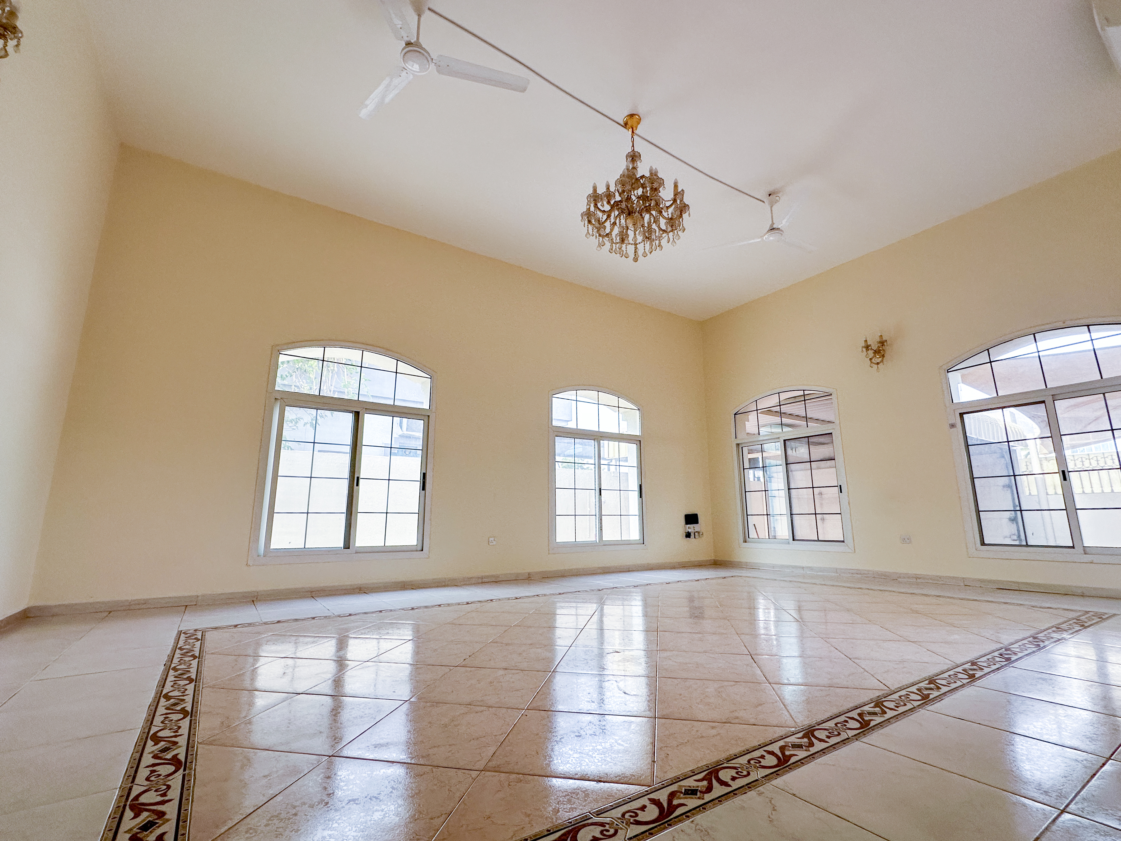 Spacious Villa | Family-Friendly Community | Prime Mirdif Location