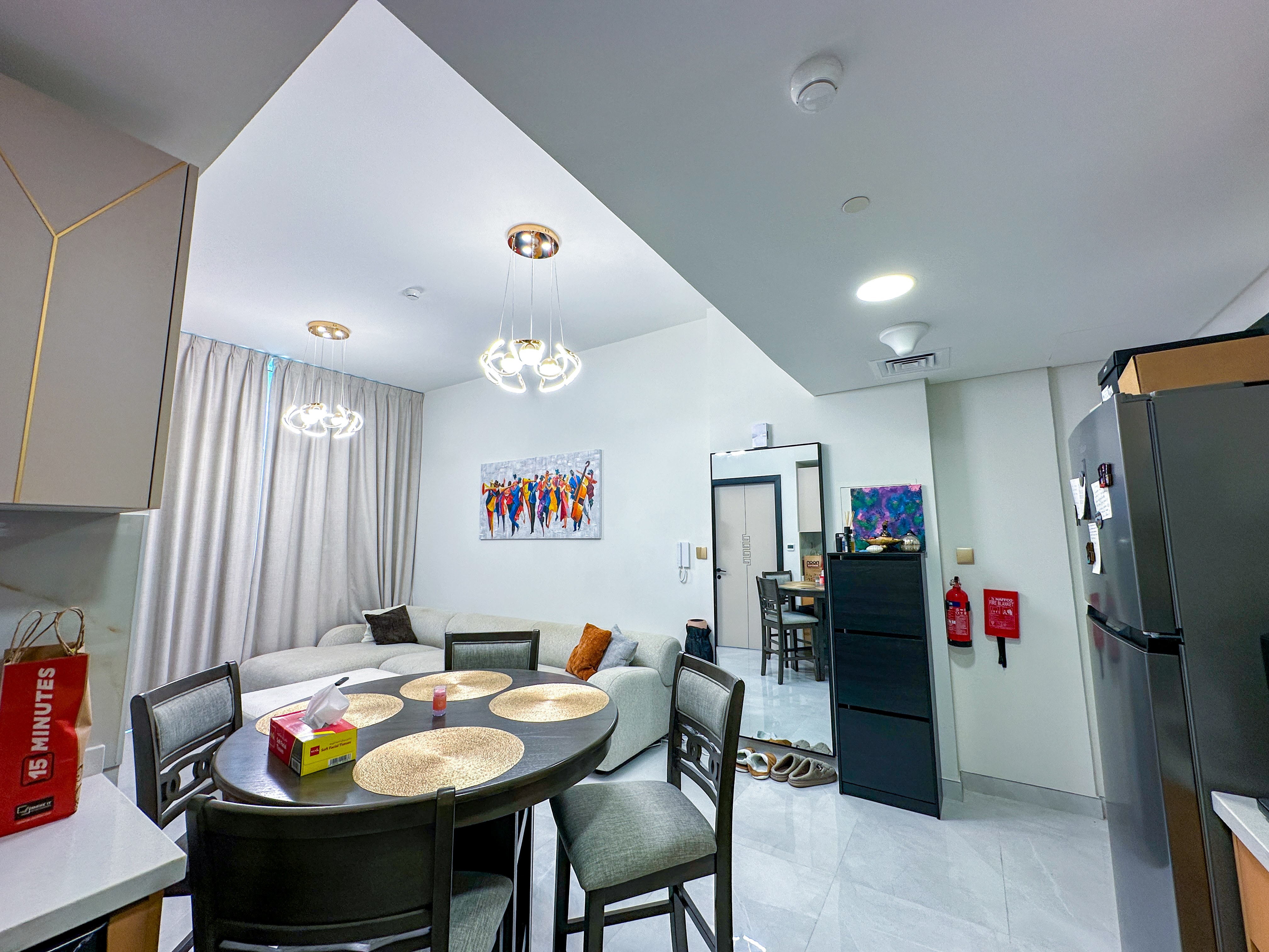 12 Cheques | Skyline Views | Premium Amenities