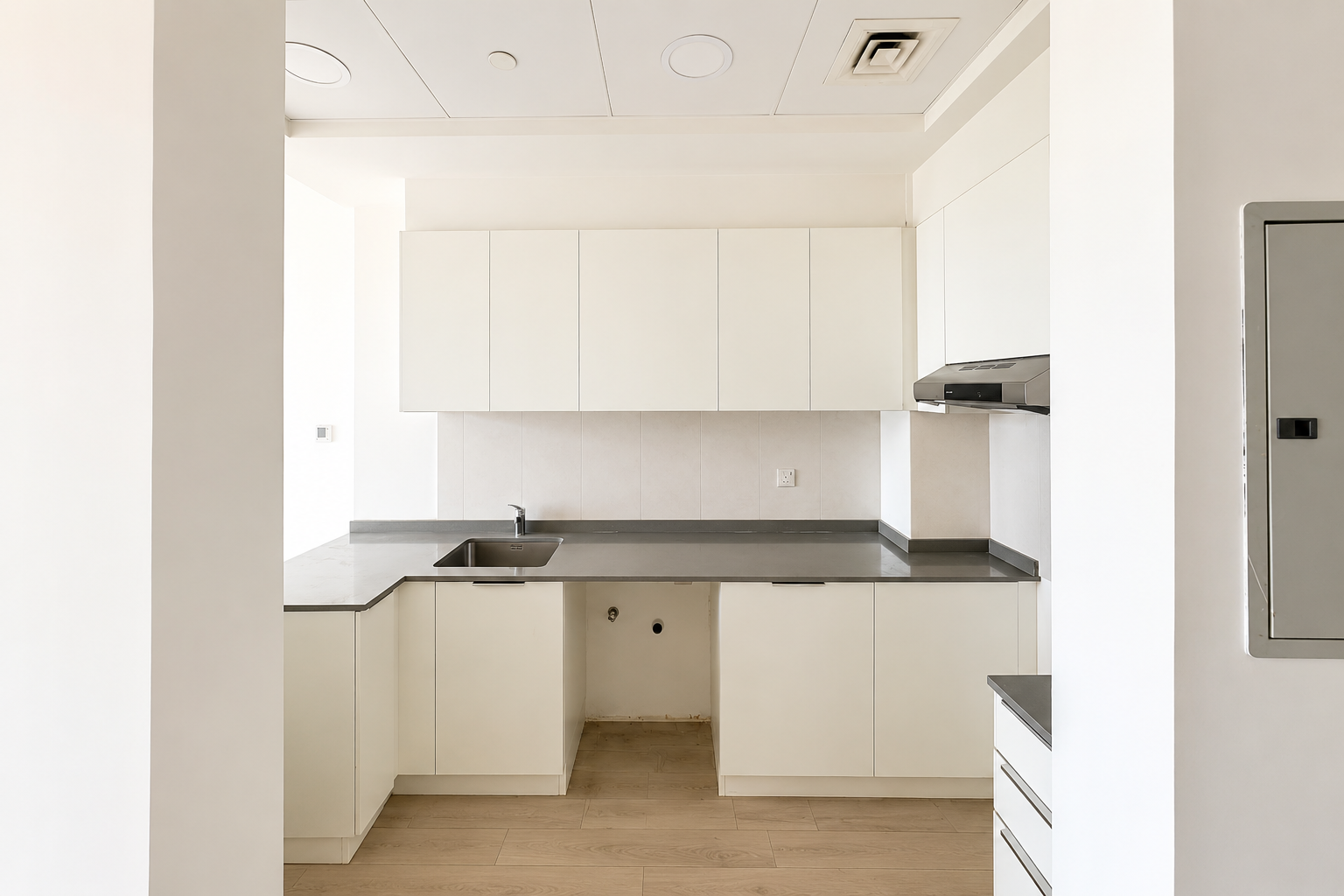 Bright Layout | Premium Amenities | Ready to Move