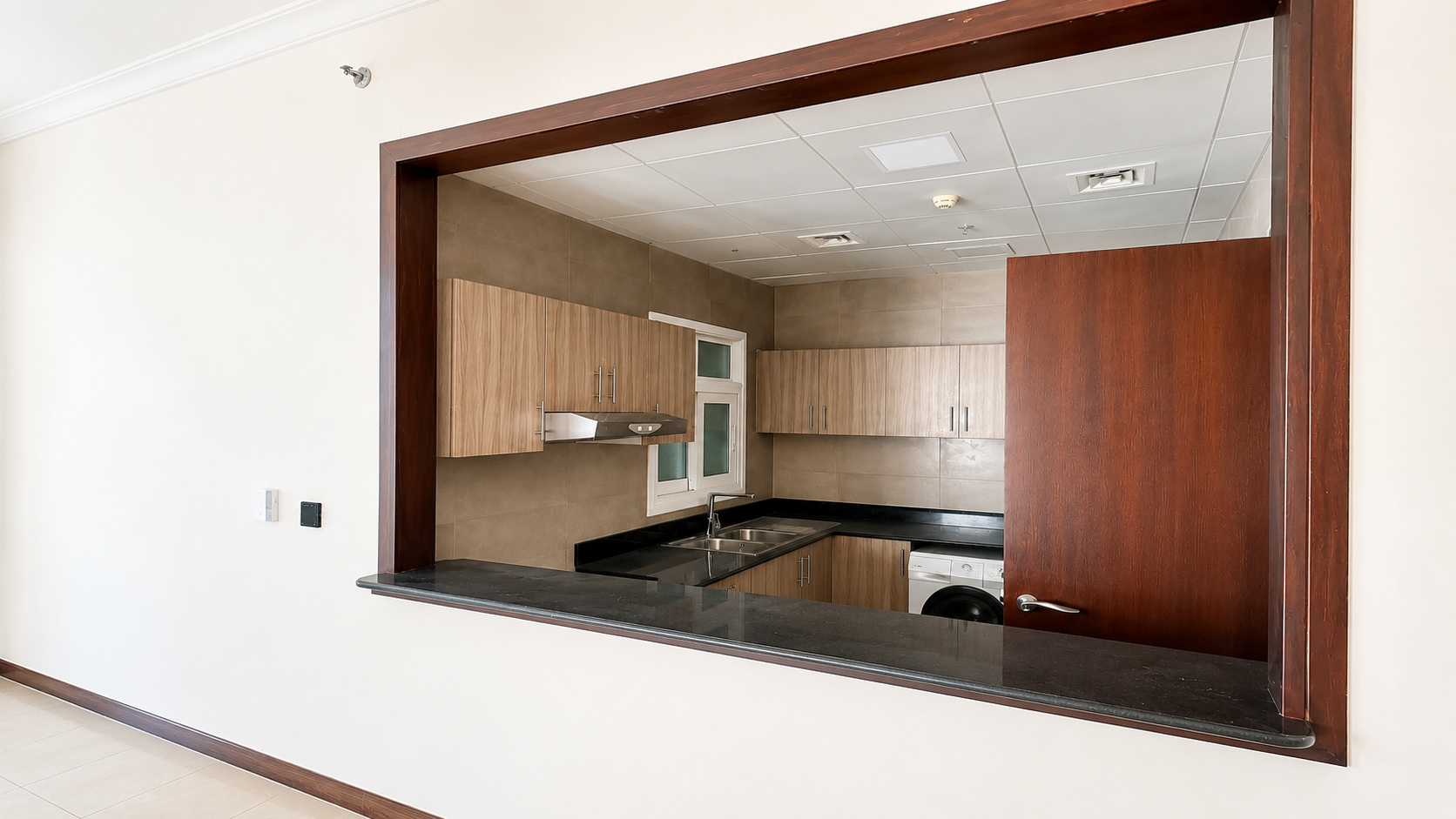 Contemporary Apartment | Vacant | Community Views