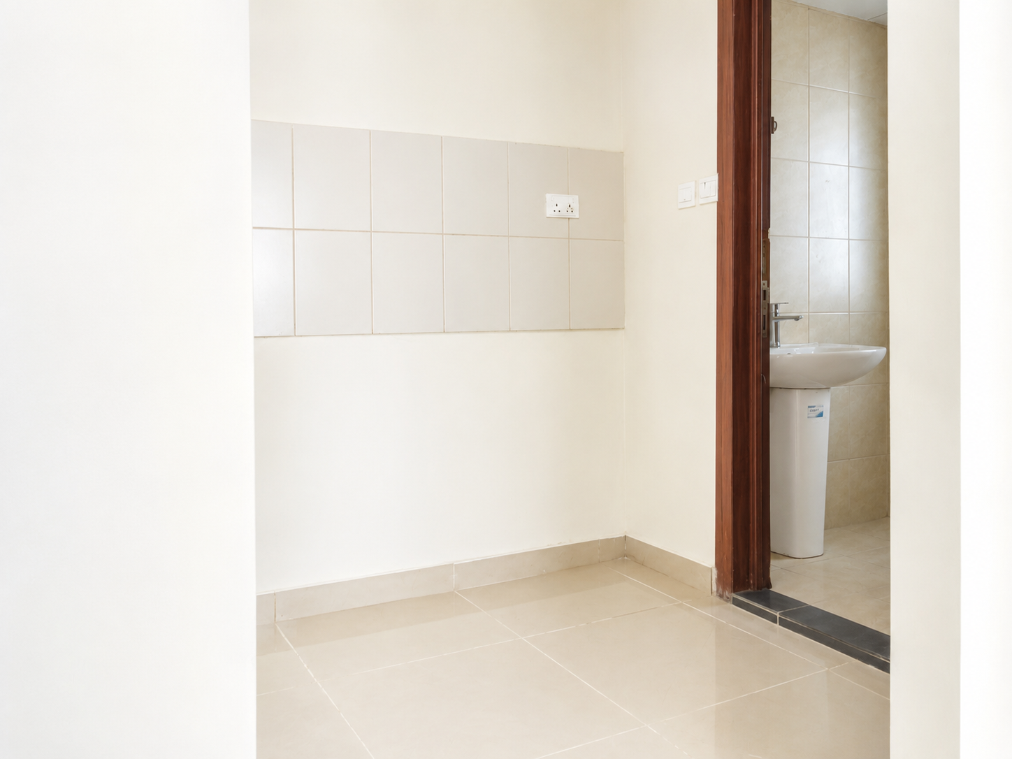 Spacious Office | 1,731 Sq. Ft. | Commercial Layout | AED 120K