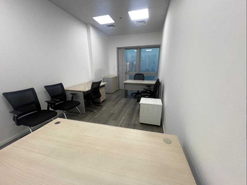 Spacious Office | Ready to Move-in