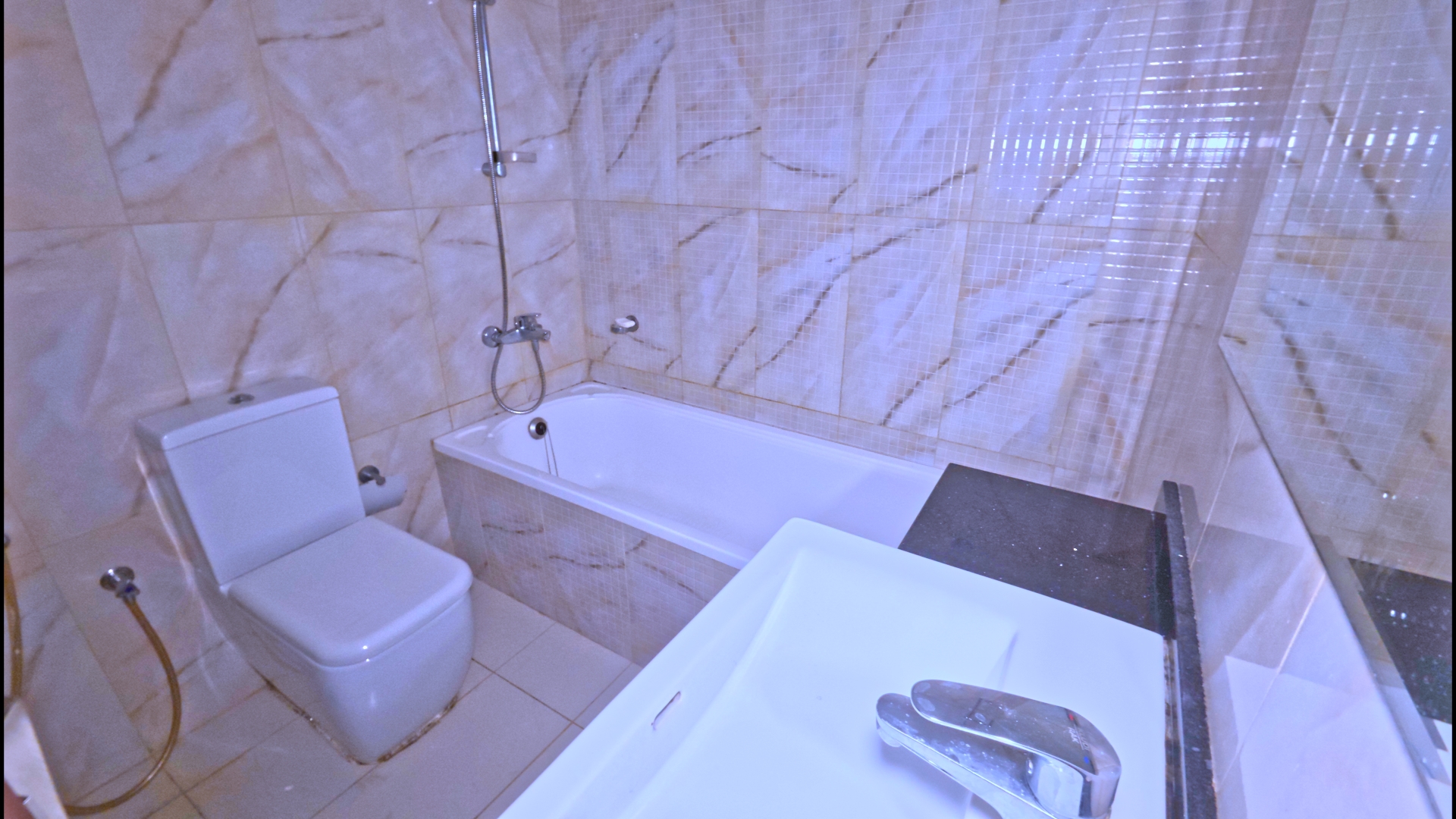 Spacious | Unfurnished | Bright & Well Maintained