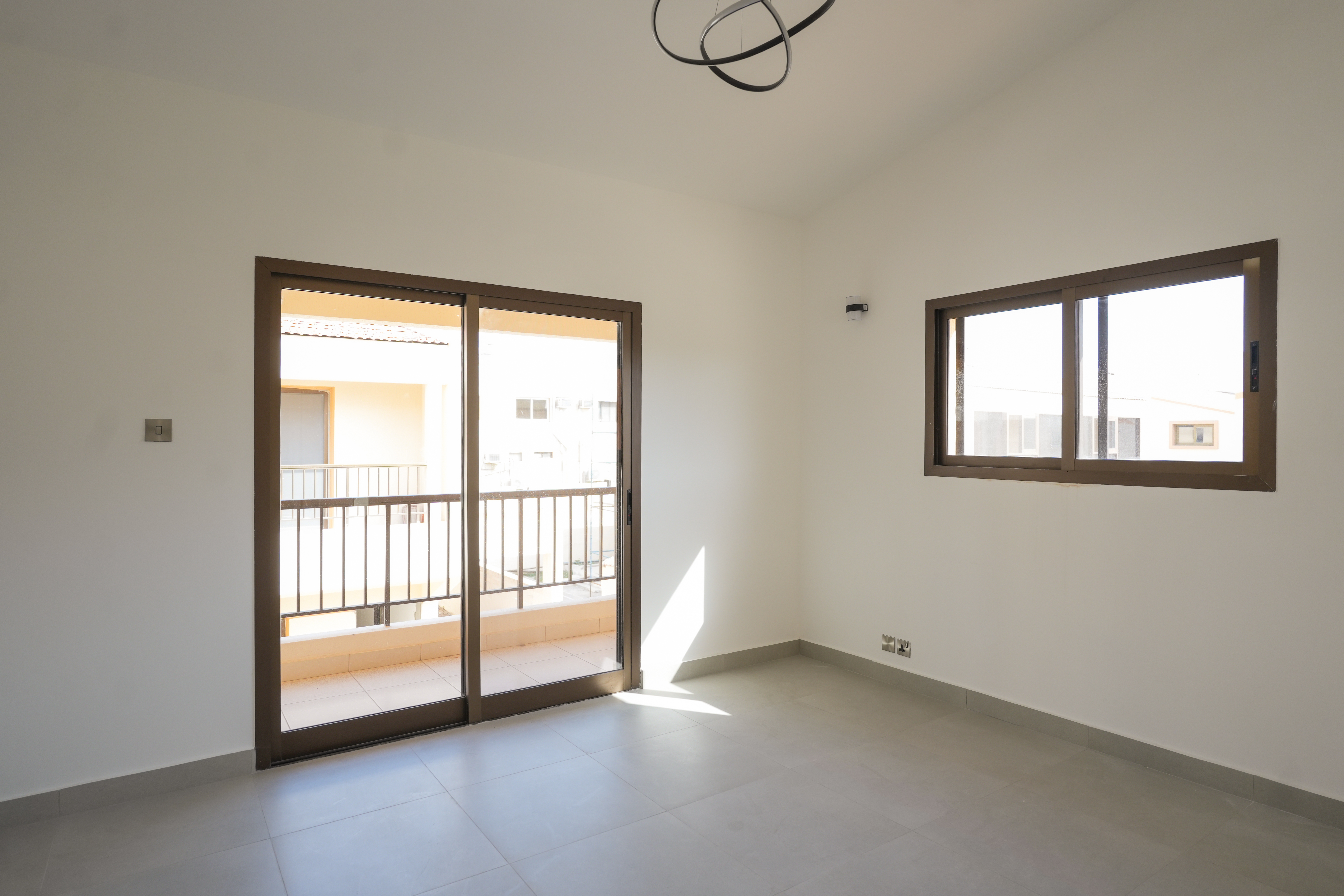 Fully Renovated 4BR + Maid Villa | Private Garden | Ready to Move | Jumeirah 3