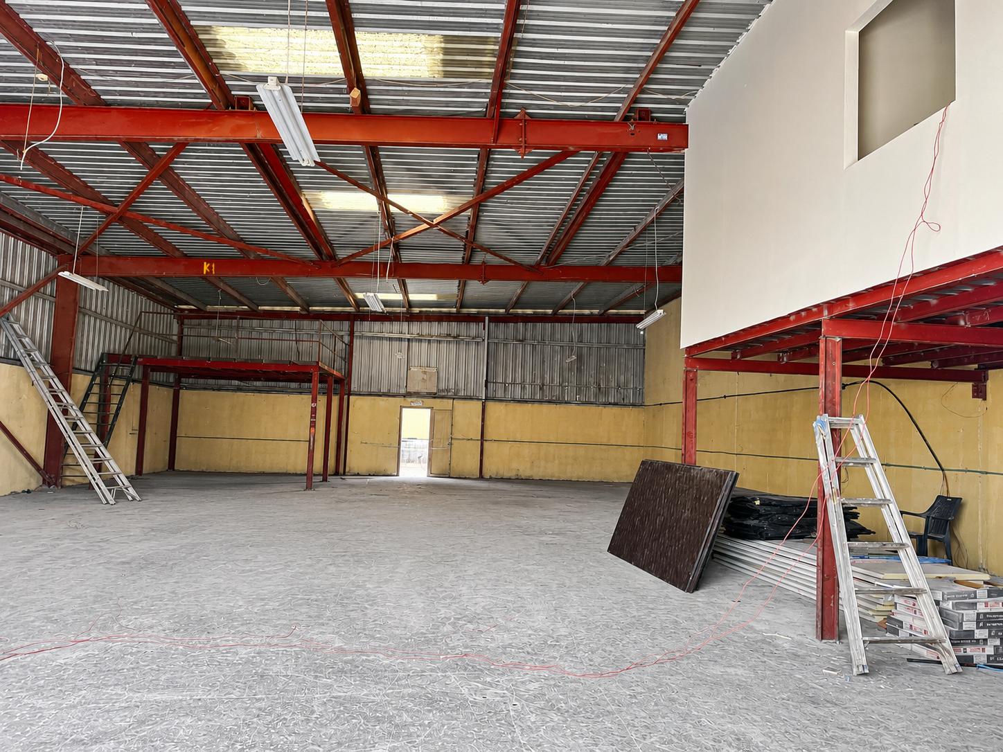 High-Clearance Warehouse | 40 kW Power | 3,541 Sq. Ft.