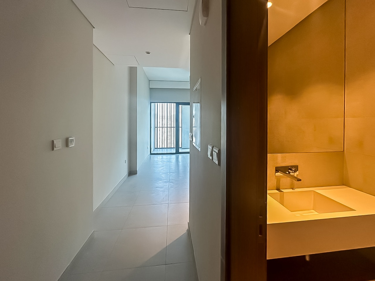 Elegant 1BR Apartment | Full Burj Khalifa View | 2 Bathrooms