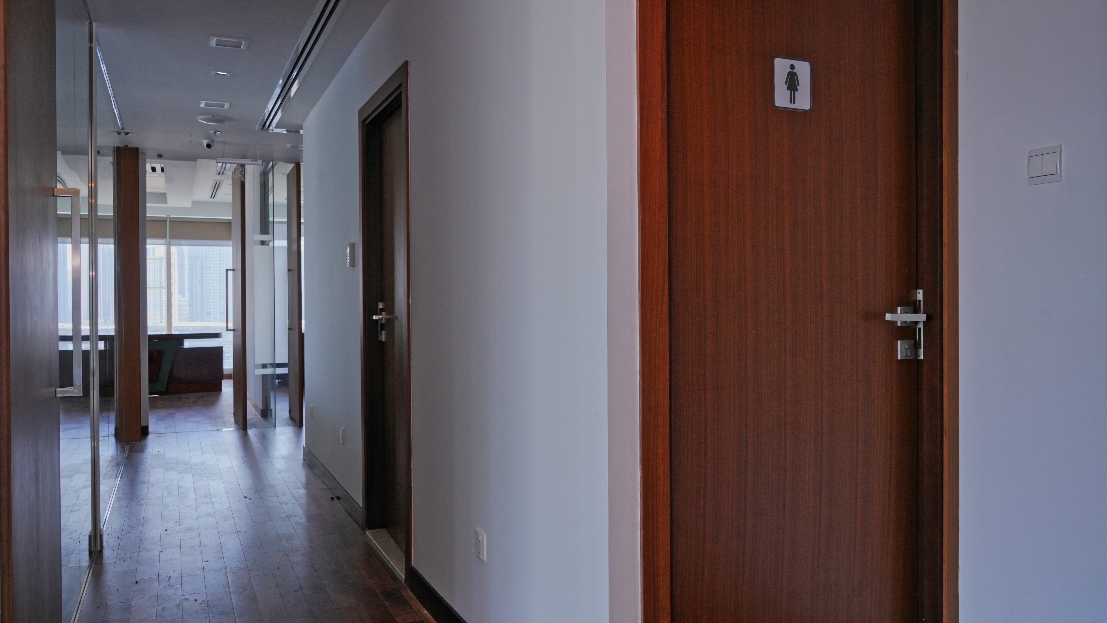 Half-Floor Office | Multiple Chambers | Barnd-New Fit-out & Furniture