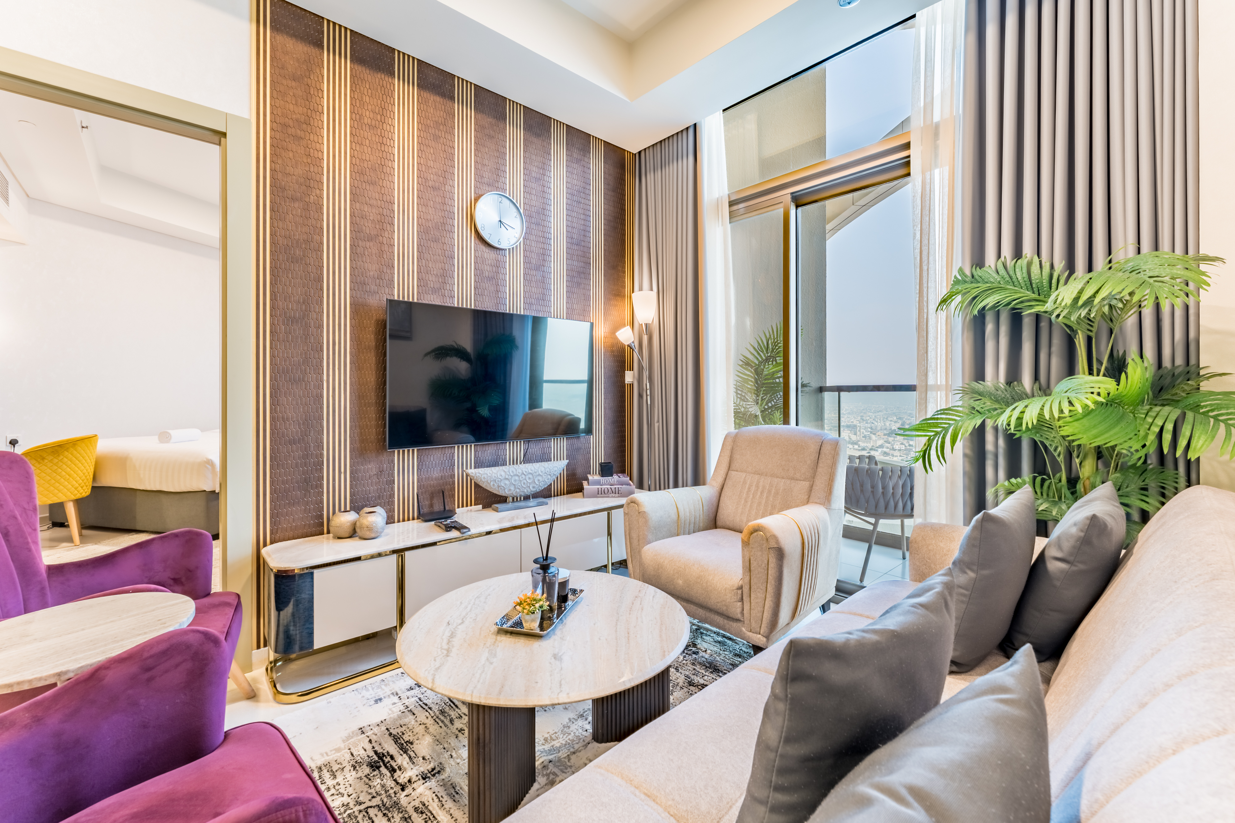 HIGH FLOOR | PRIME LOCATION | FULLY FURNISHED — Photo 6