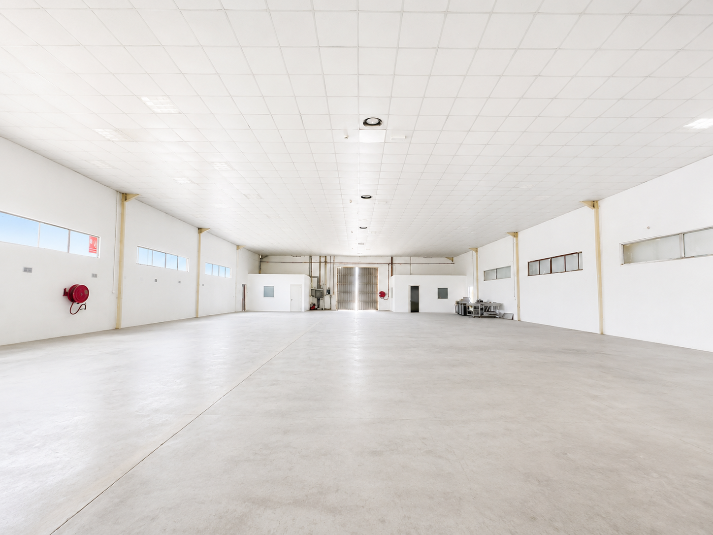 Spacious Warehouse | Prime Ras Al Khor Location | Easy Access