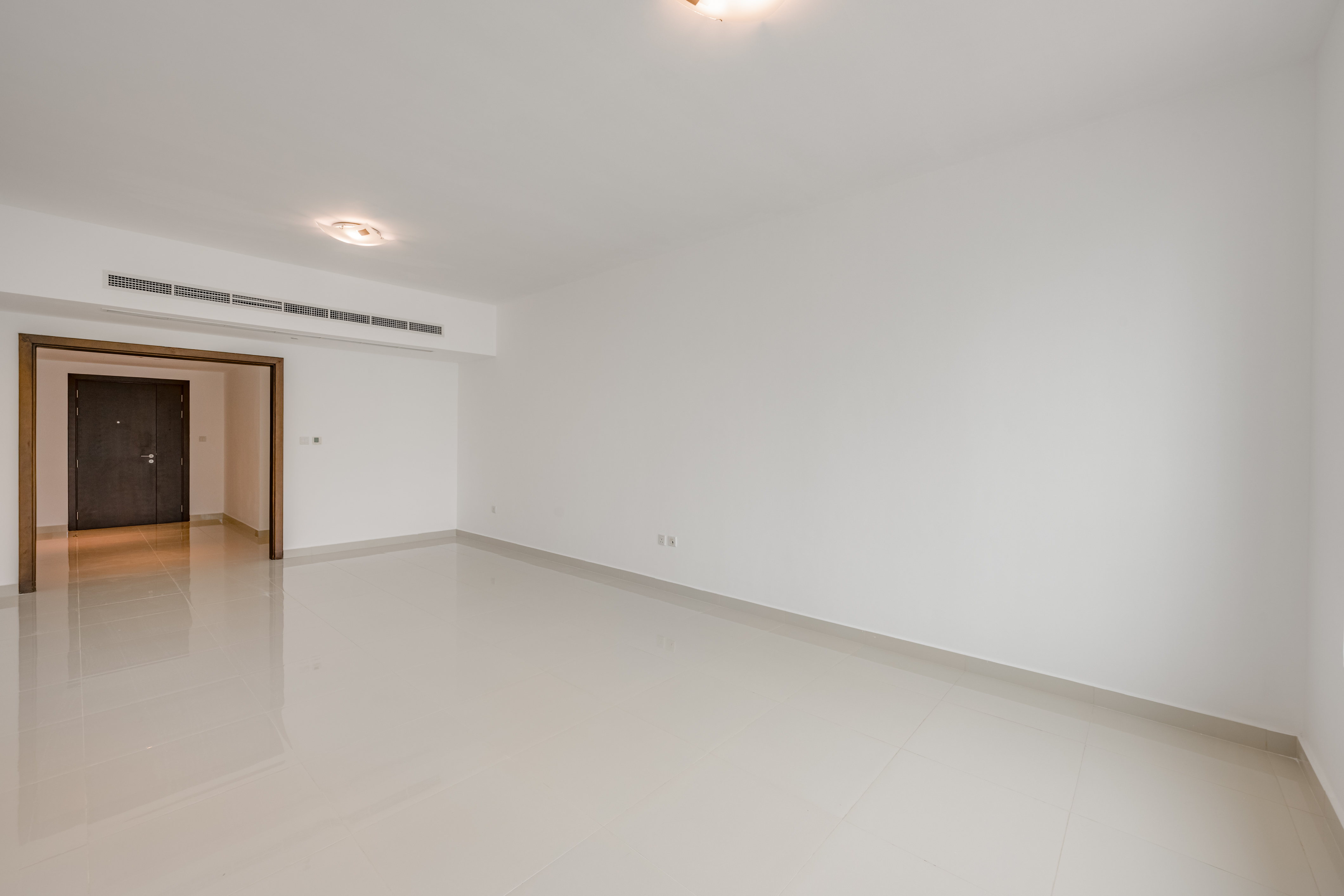 Study room 2BR | Closed-Kitchen | Big Layout