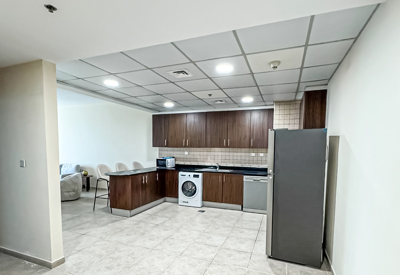 Elegant Marina Living | Spacious Layout | Prime Location