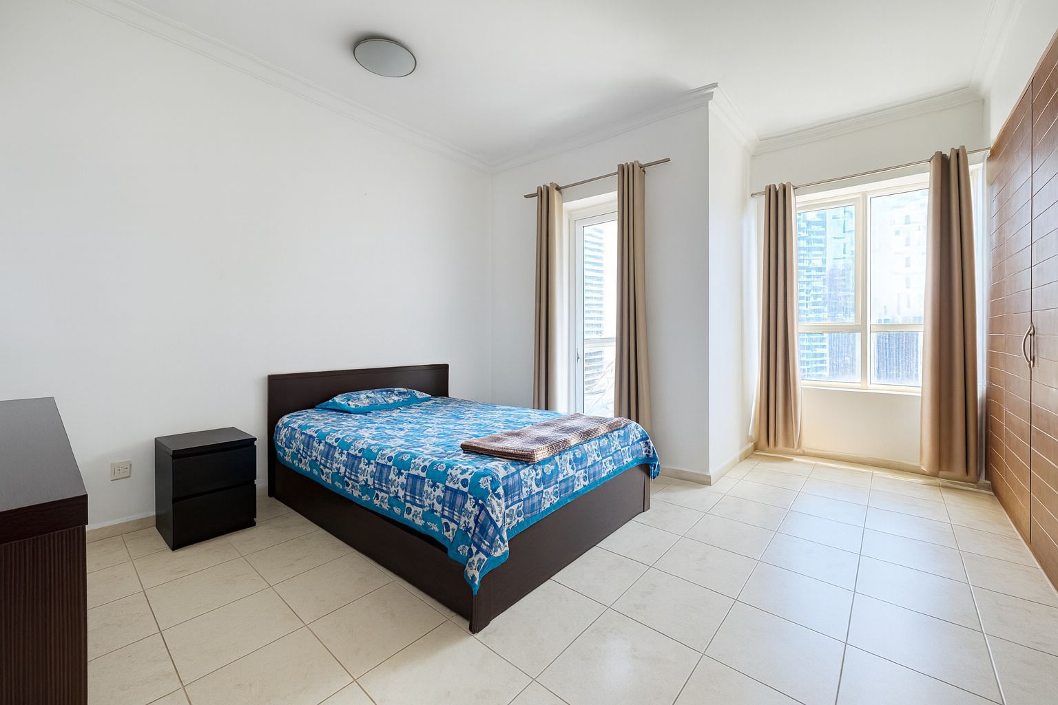 Furnished 2BR | Lake & Green View | High Floor · image 7