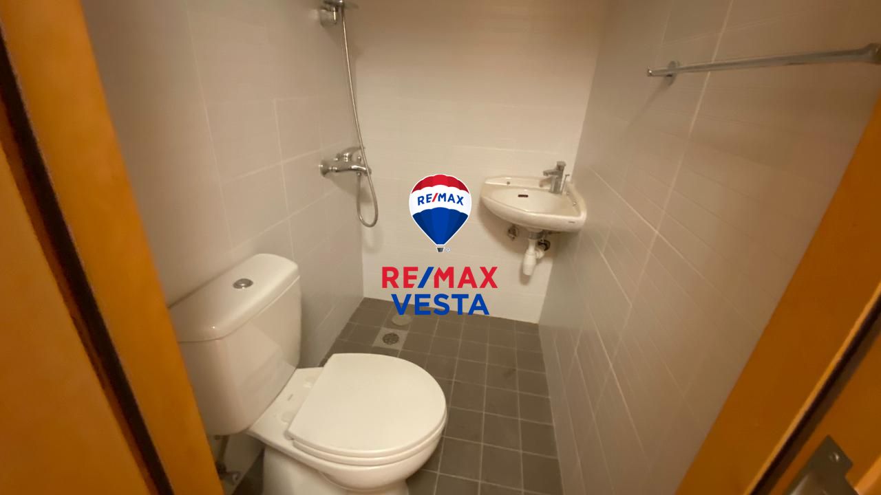 In Demand Location | Full Sea View | Maid Room | Vacant on Transfer | Negotiable