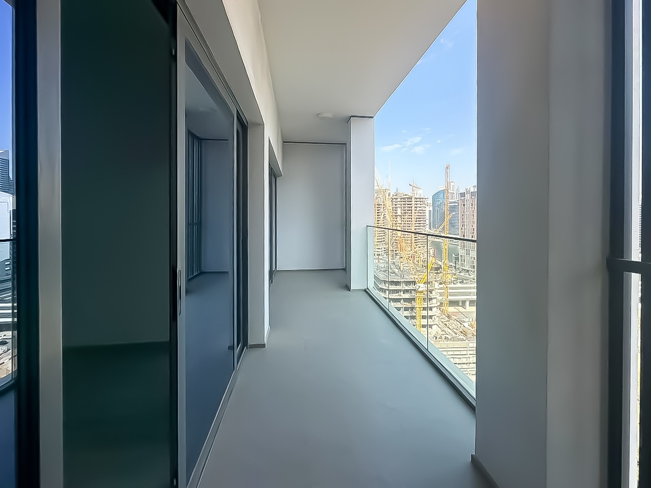 Elegant 1BR Apartment | Full Burj Khalifa View | 2 Bathrooms