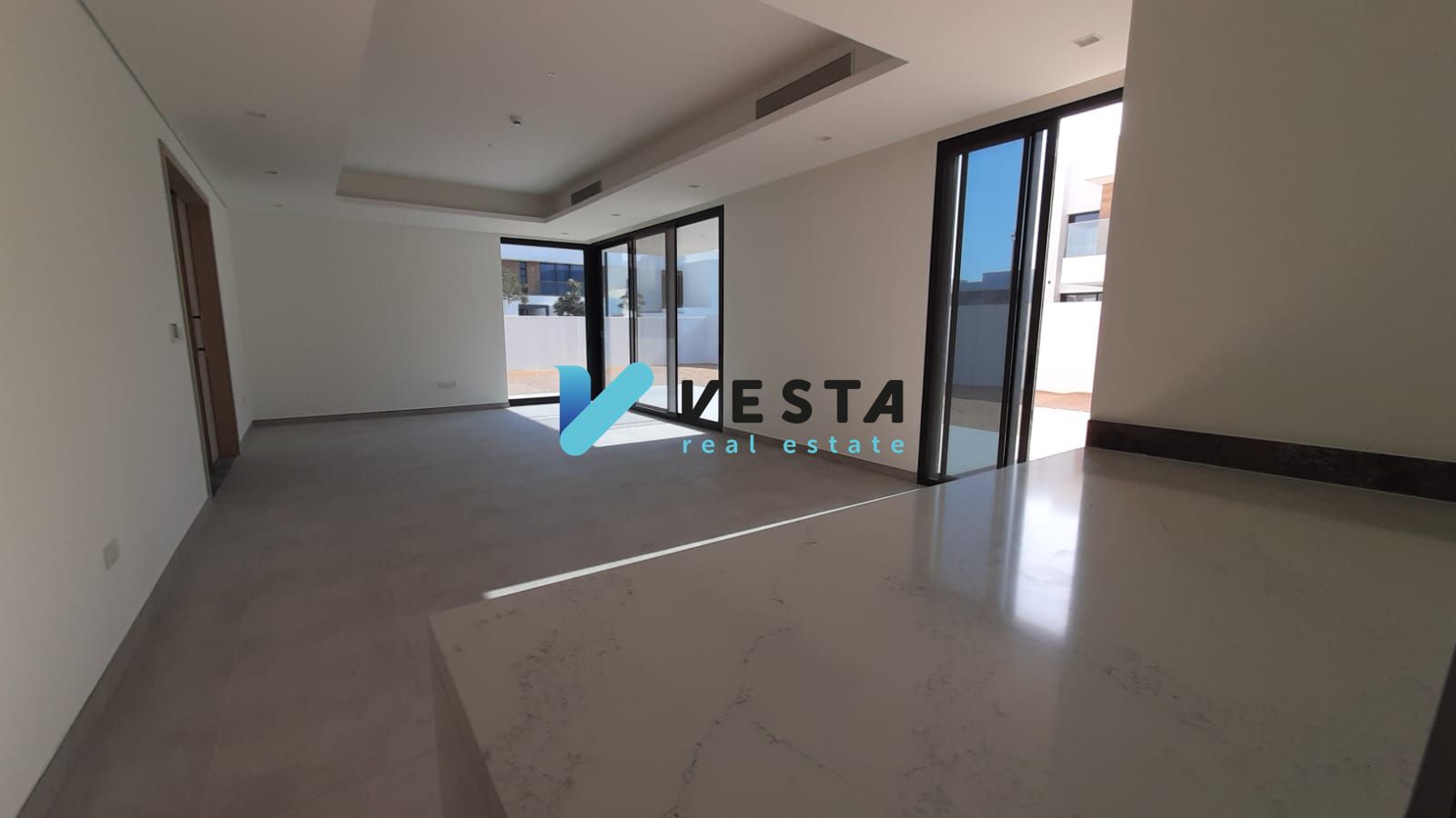 Premium Ready to Move Villa | Huge Corner Unit | Very Limited Layout