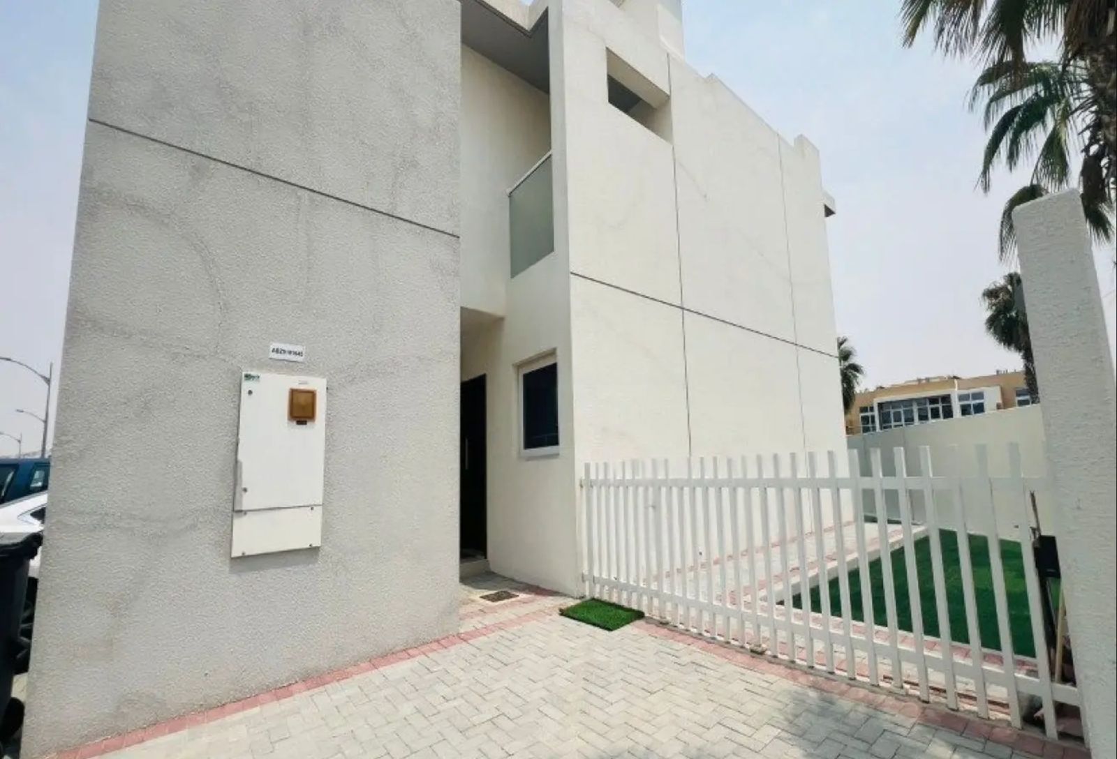 End Unit | Large Plot | Single Row