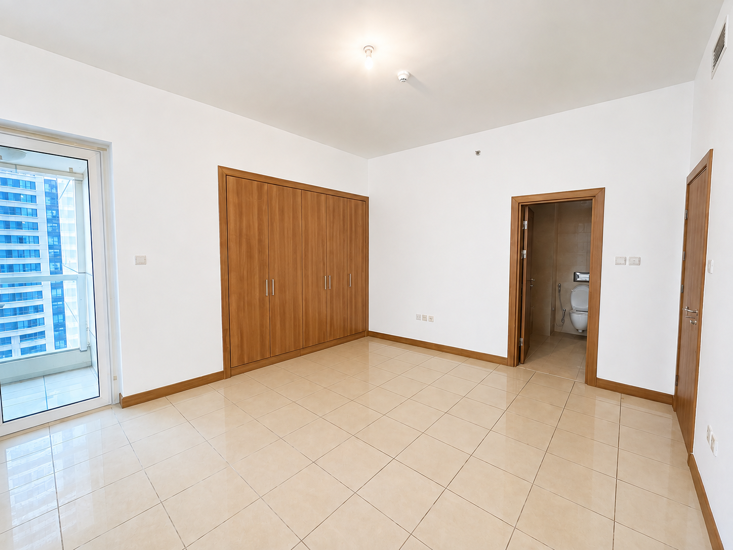 Next to Tram | Huge Layout | Ready To Move
