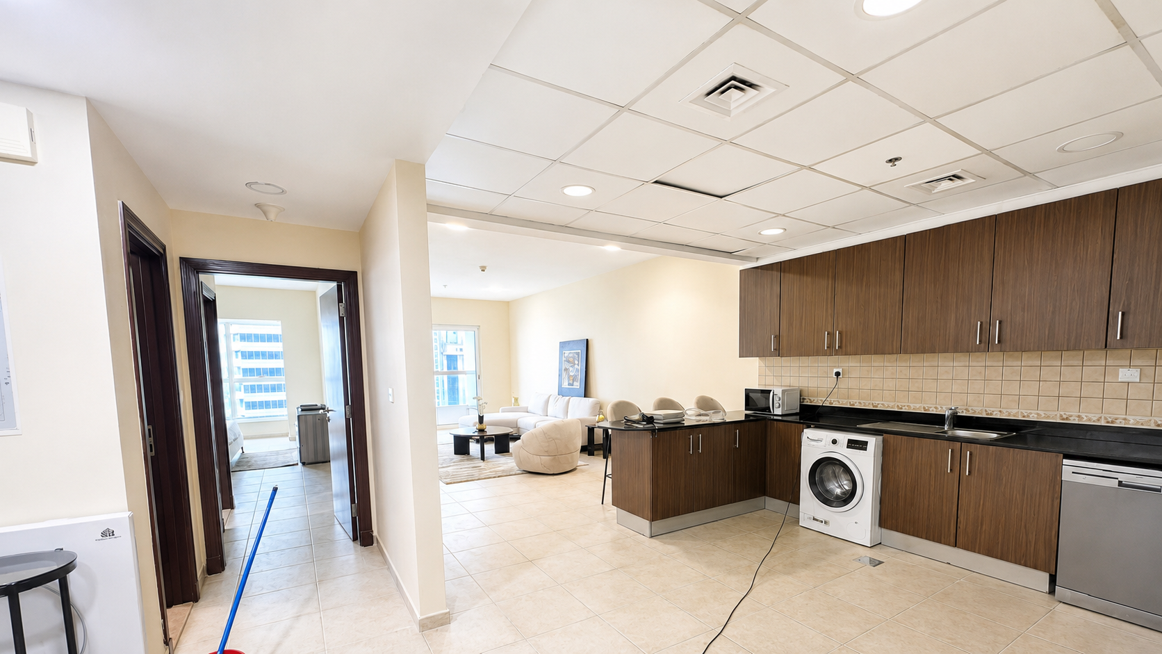 Elegant Marina Living | Spacious Layout | Prime Location